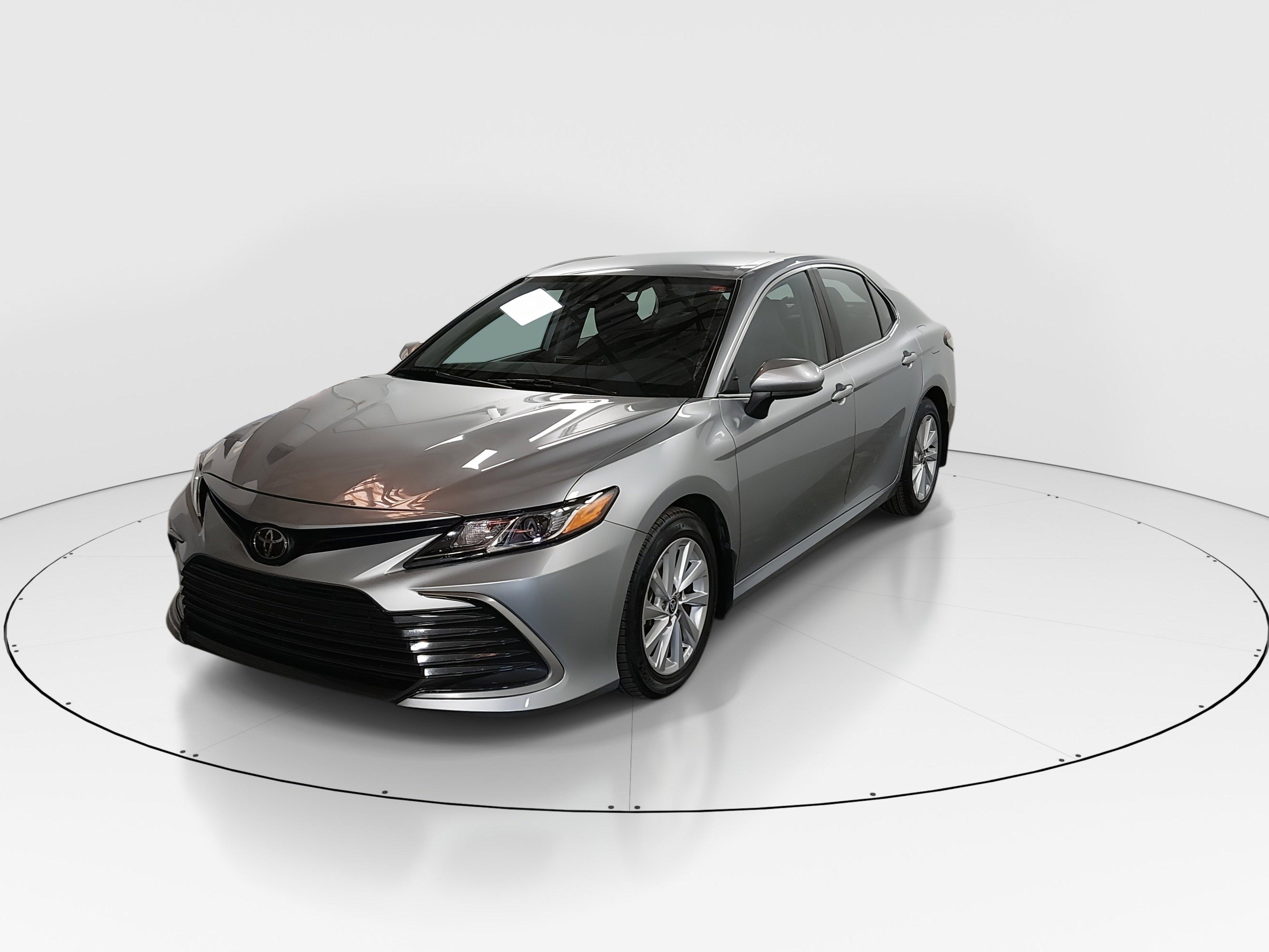 Toyota Camry Le Auto - Thumbnail 3