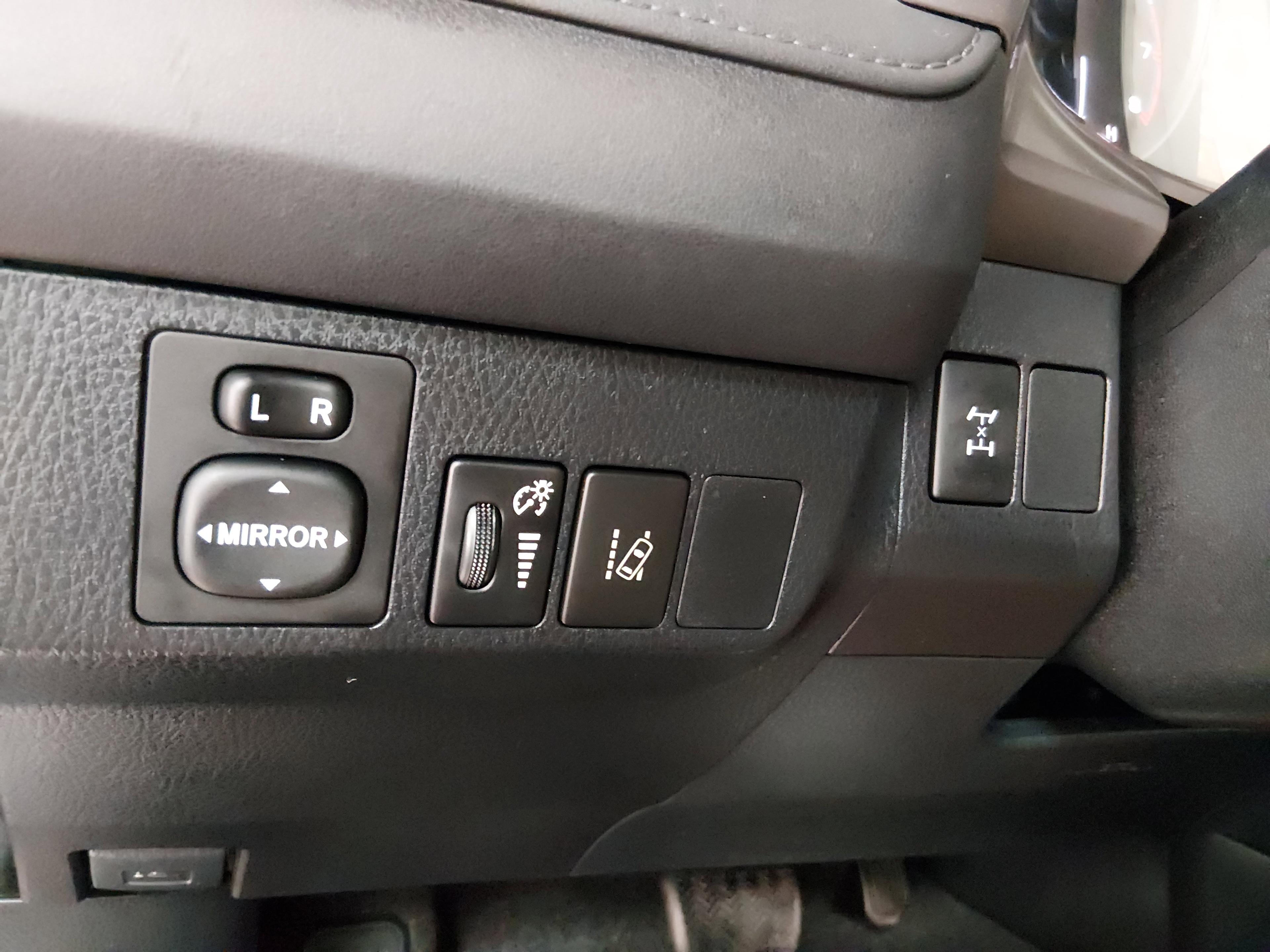 Toyota Rav4 Le Awd - Thumbnail 13