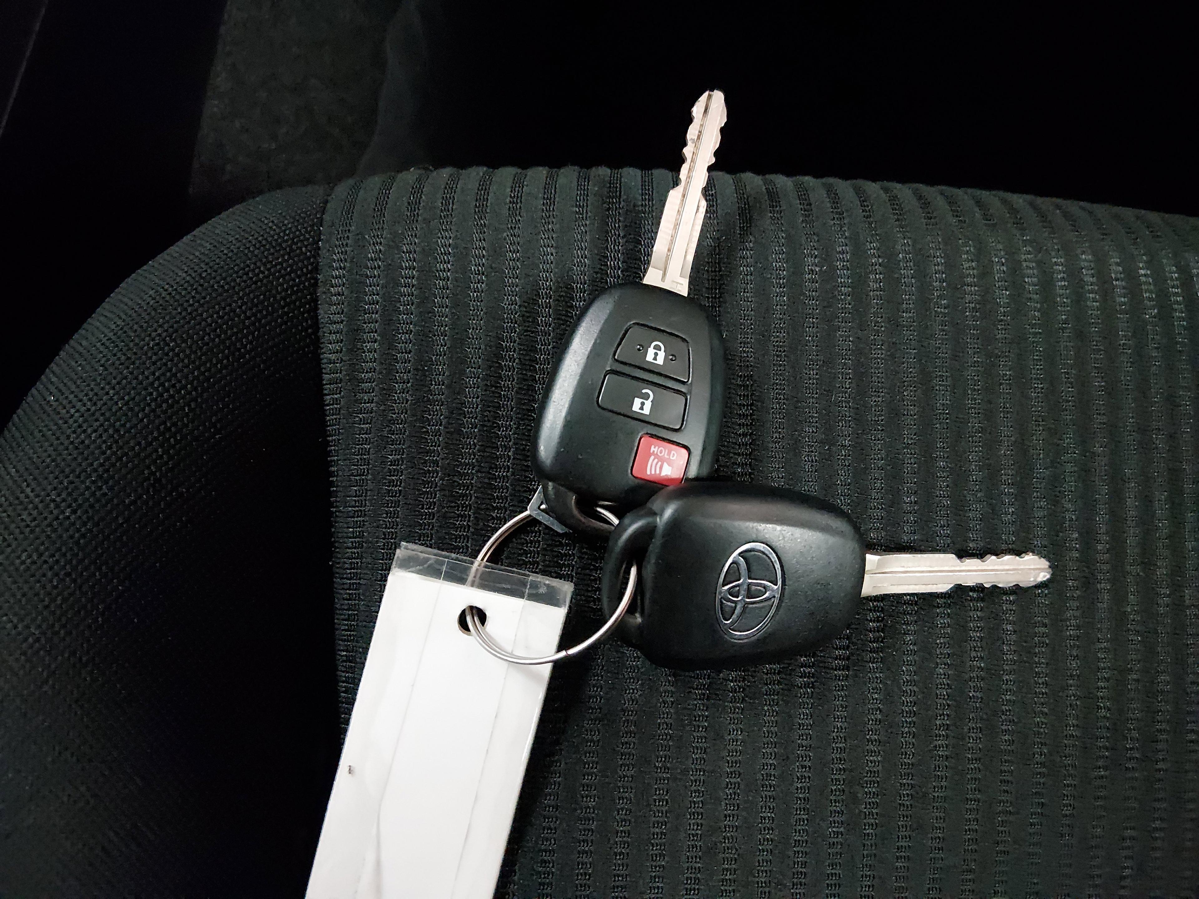 Toyota Rav4 Le Awd - Thumbnail 15