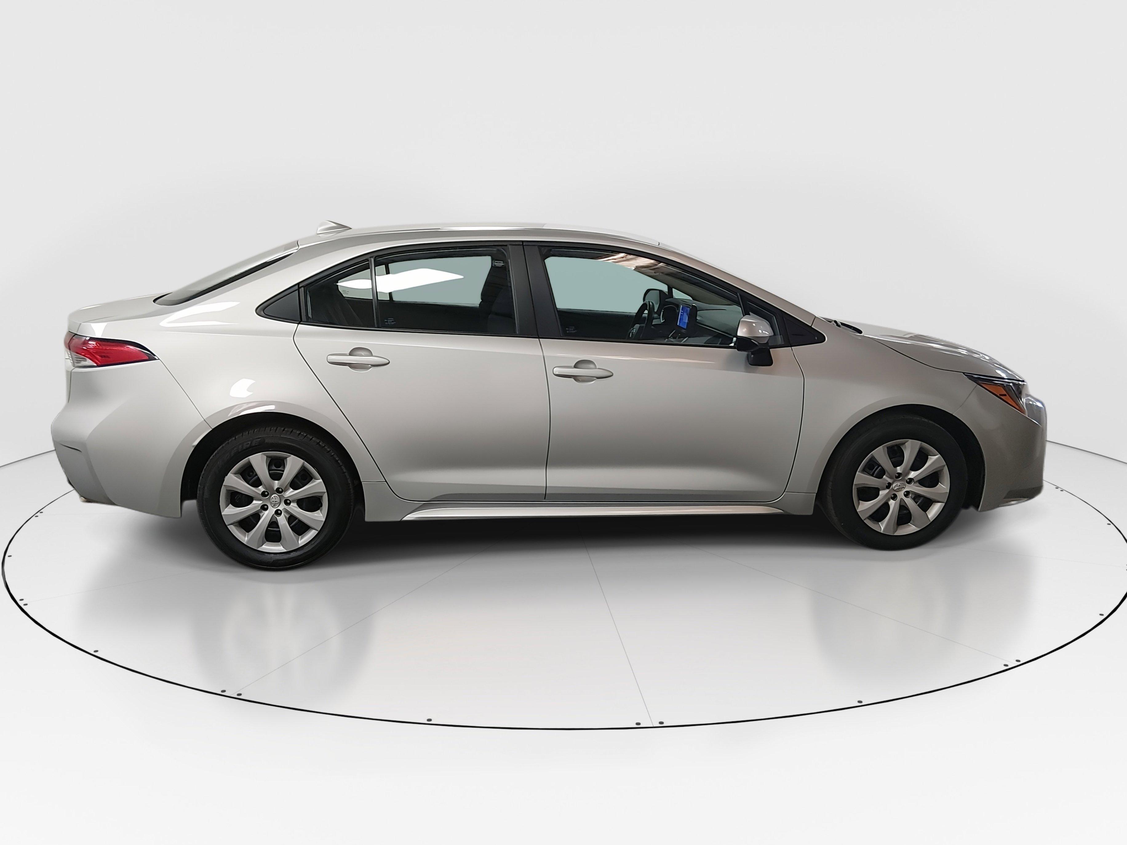 Toyota Corolla Le Cvt - Thumbnail 8