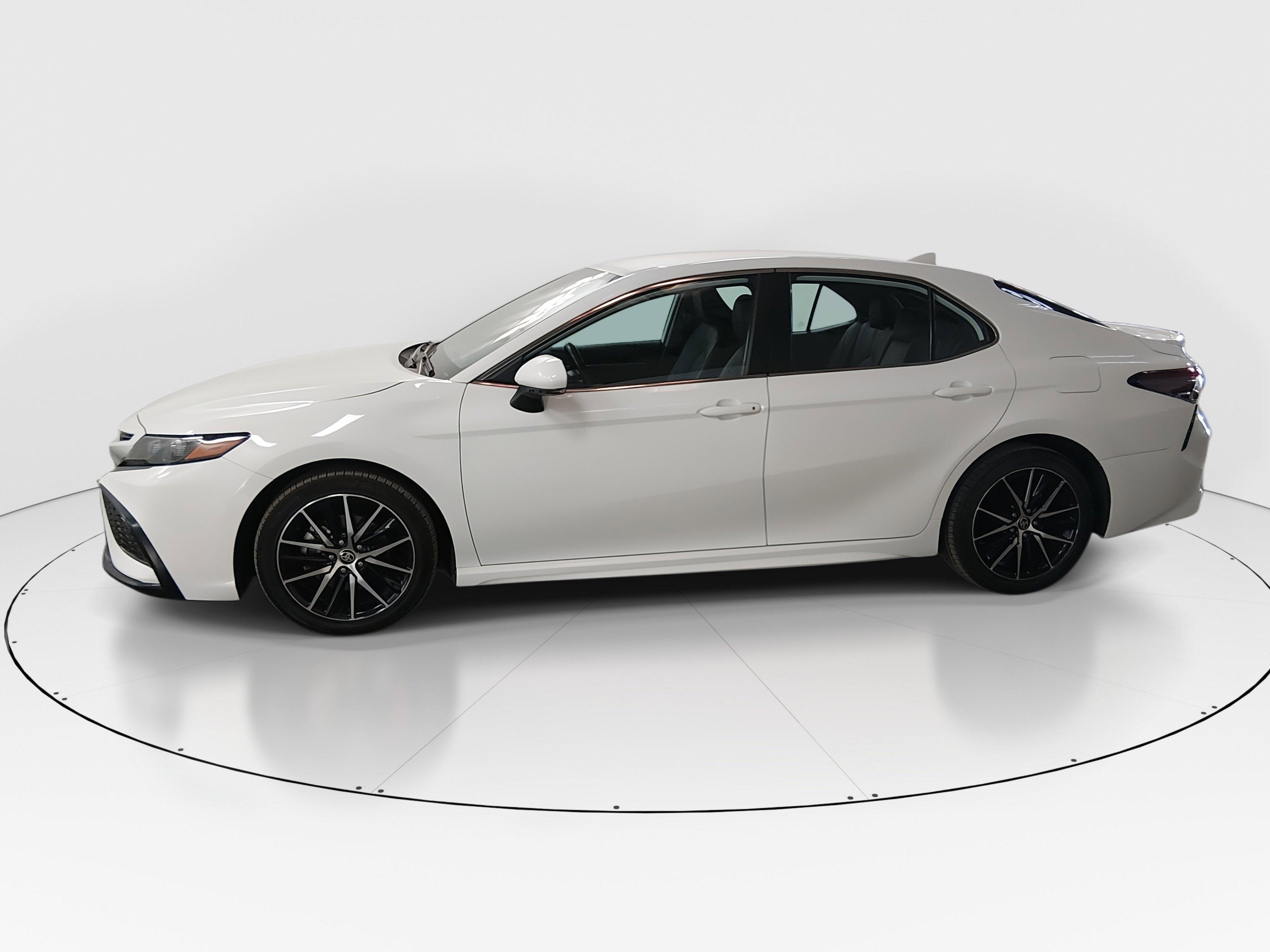 Toyota Camry Se Auto - Thumbnail 4