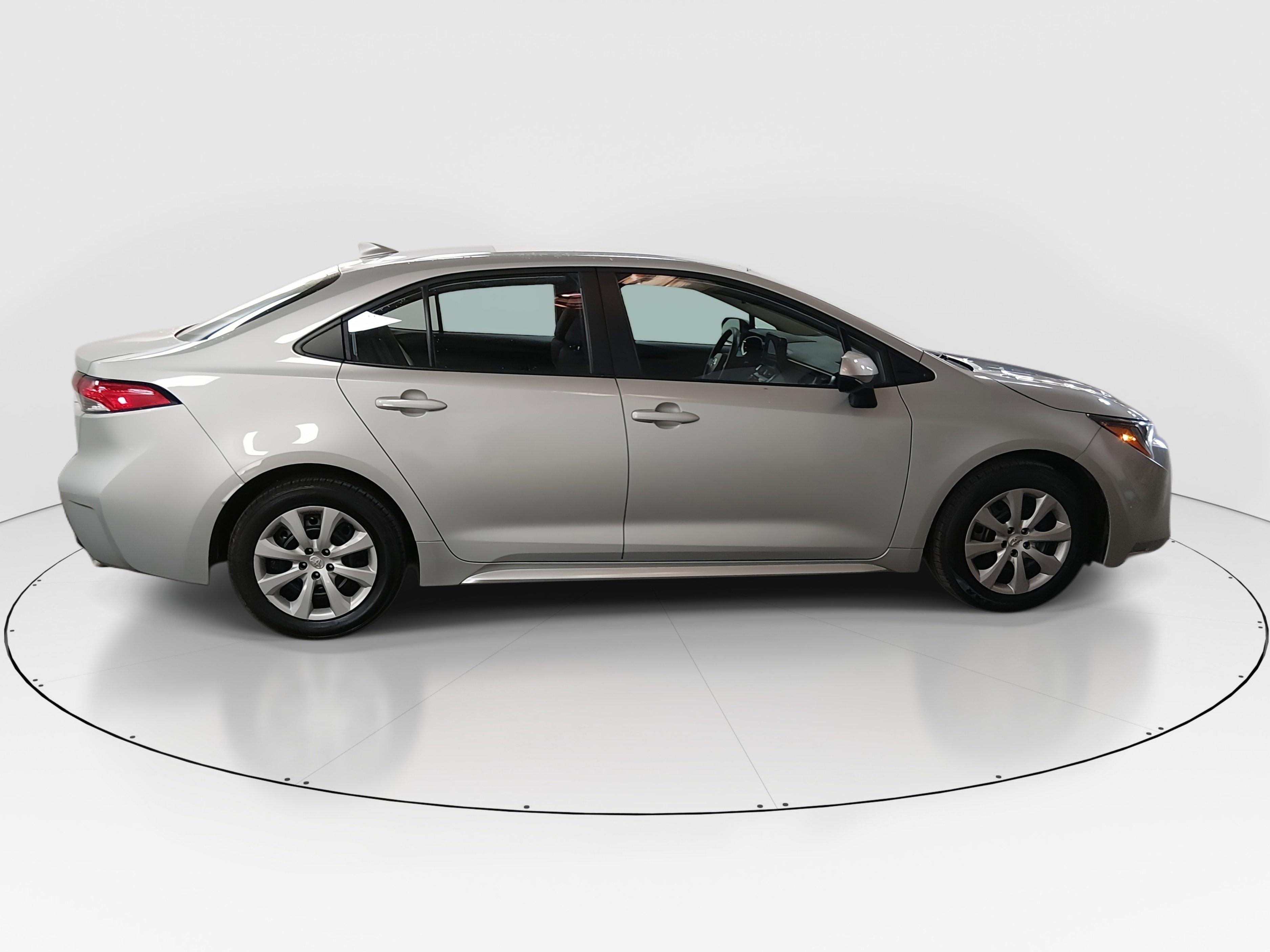 Toyota Corolla Le Cvt - Thumbnail 8