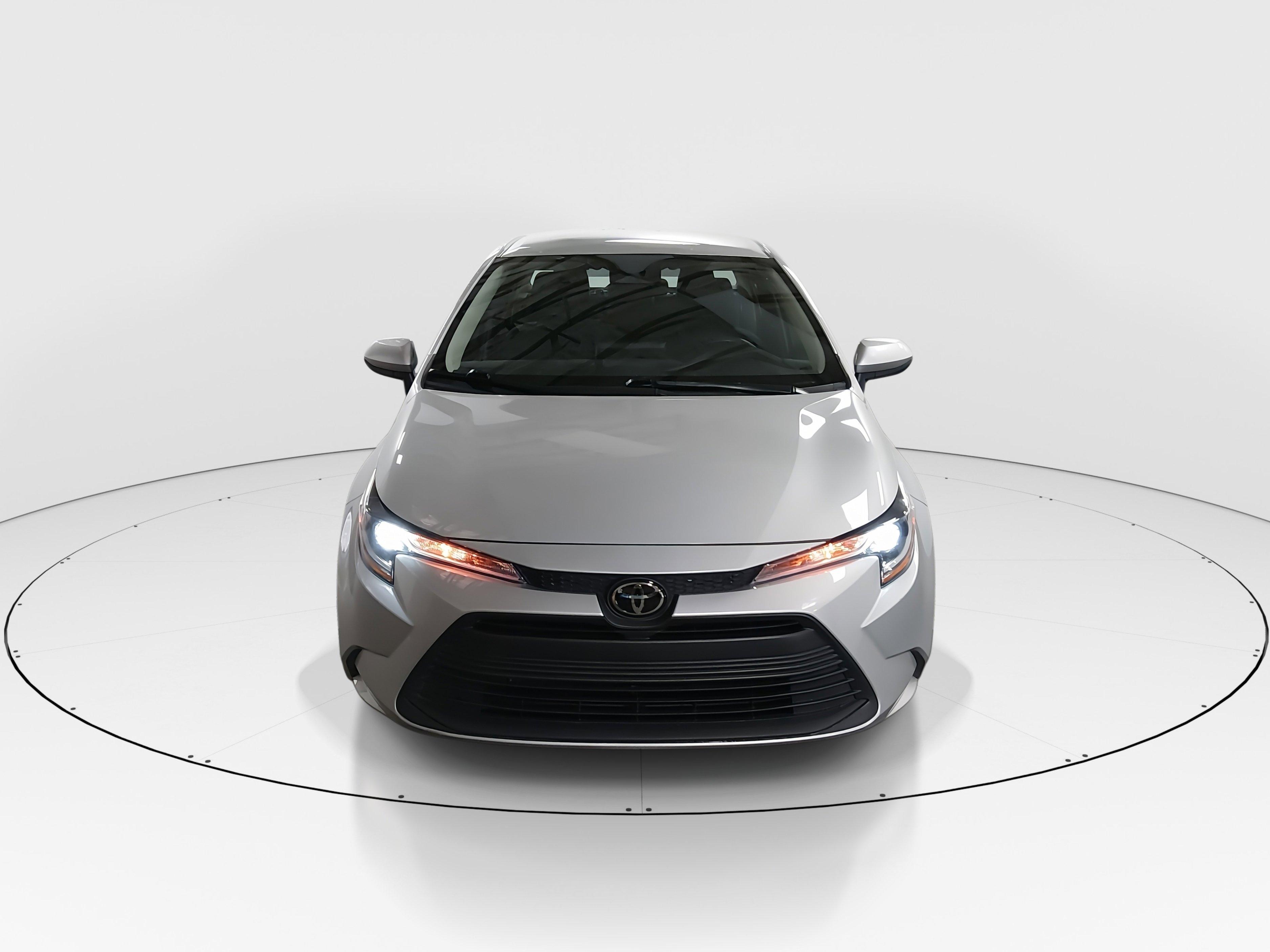 Toyota Corolla Le Cvt - Thumbnail 2