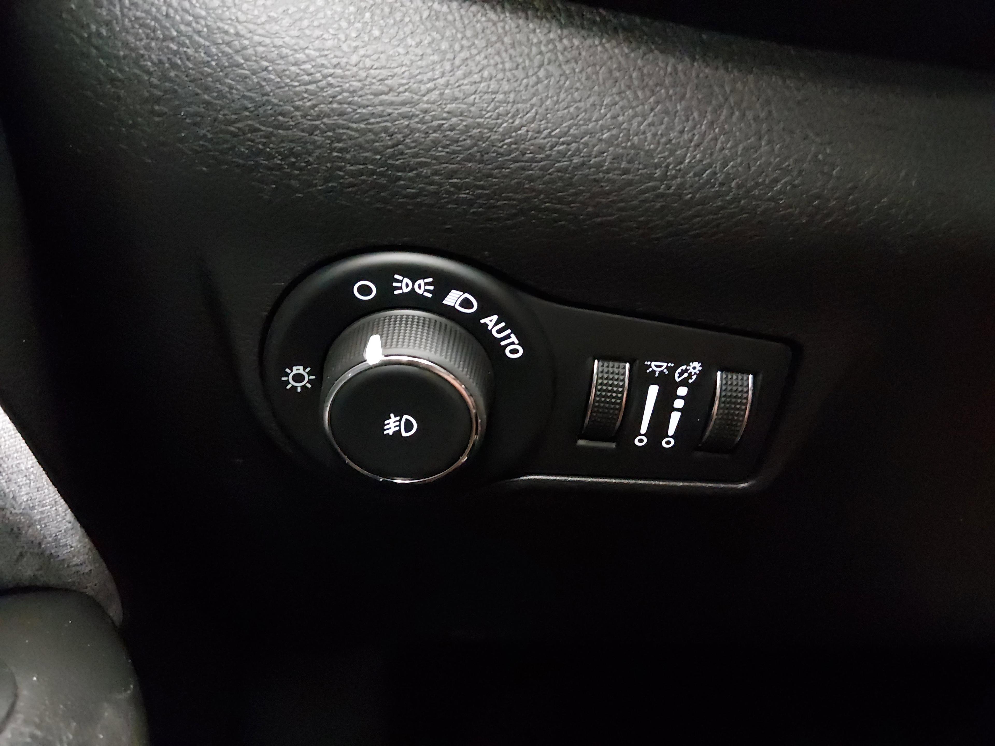 Jeep Compass Latitude 4X4 - Thumbnail 13