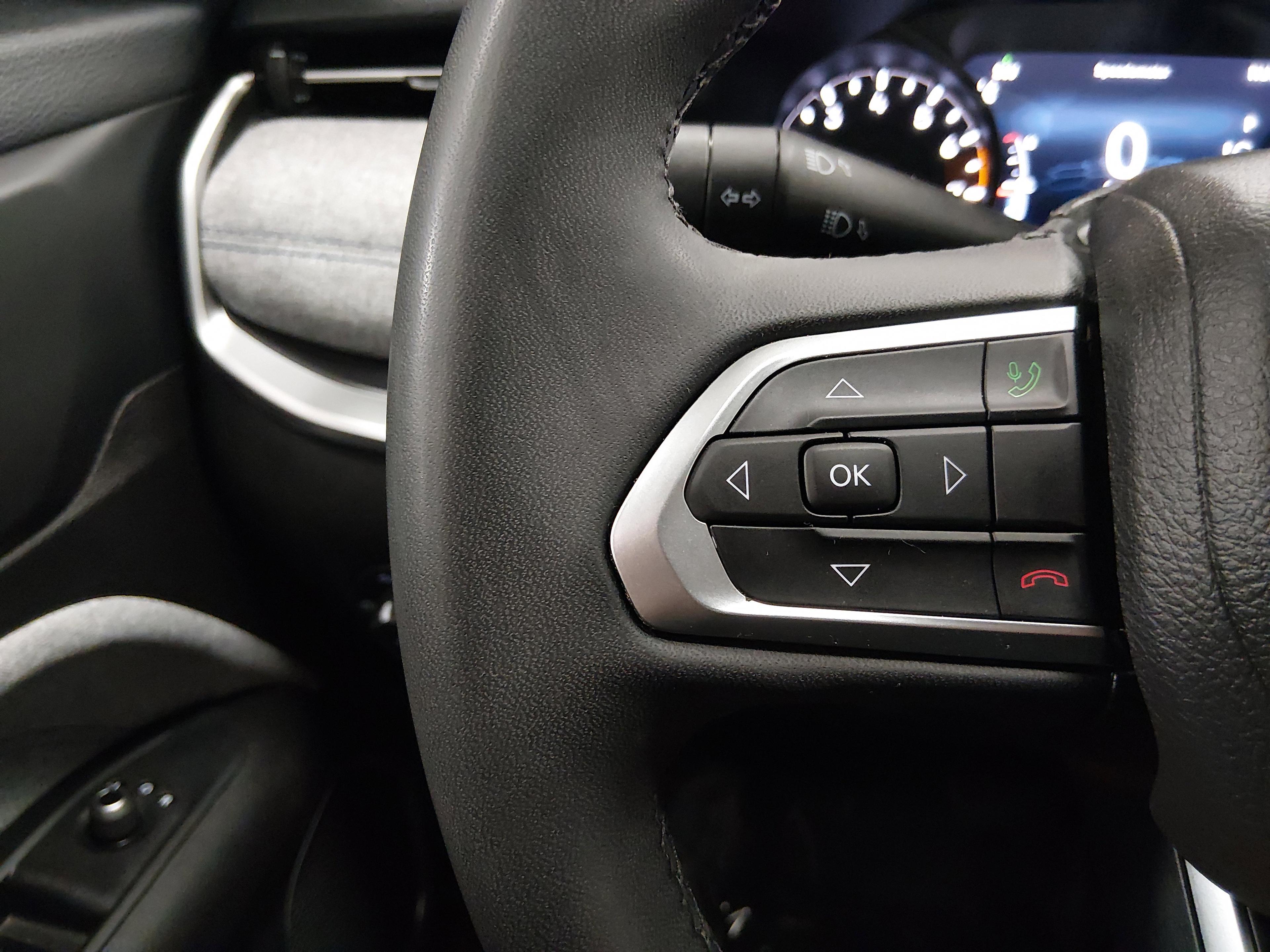 Jeep Compass Latitude 4X4 - Thumbnail 12