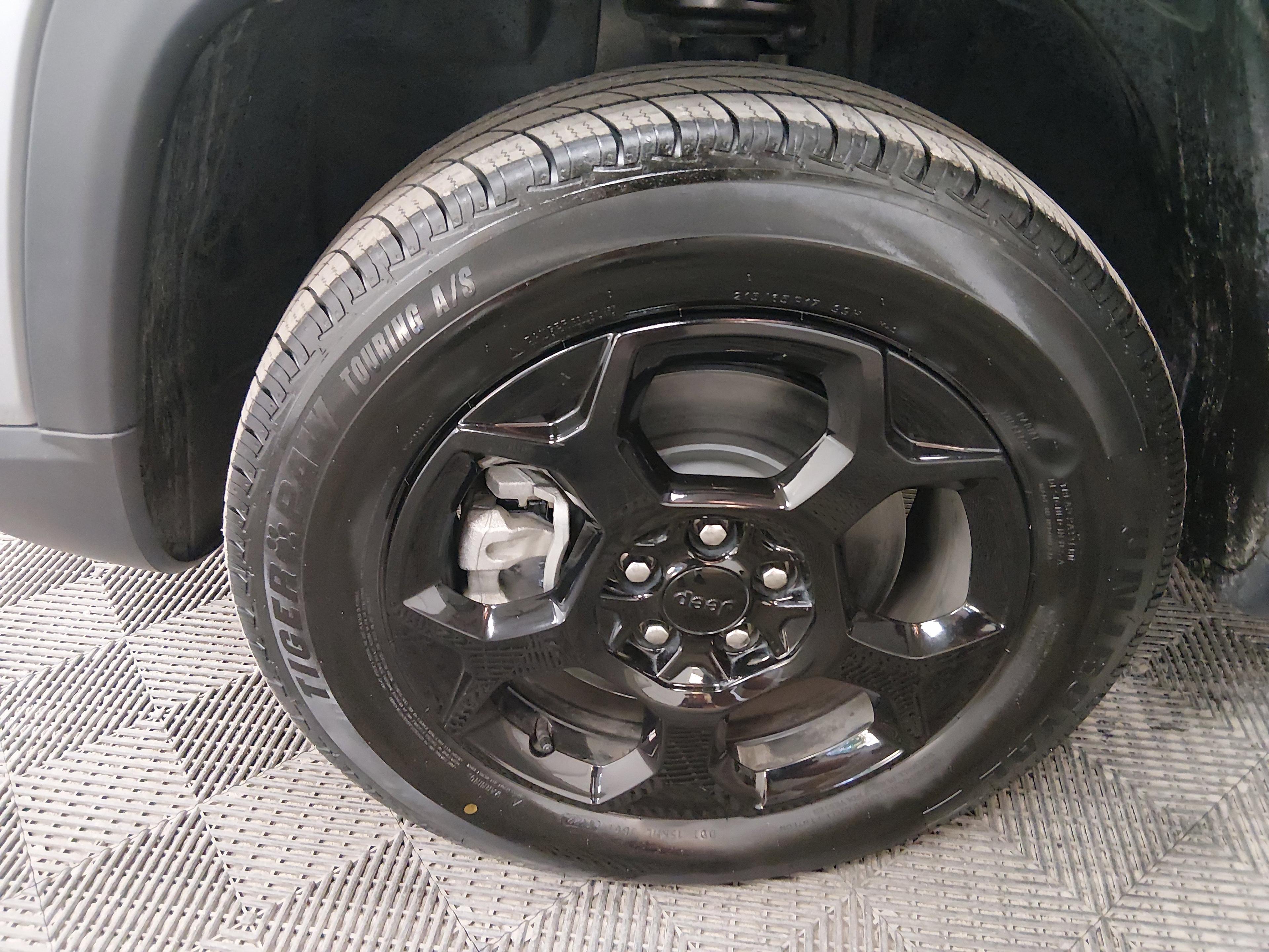 Jeep Compass Trailhawk 4X4 - Thumbnail 10