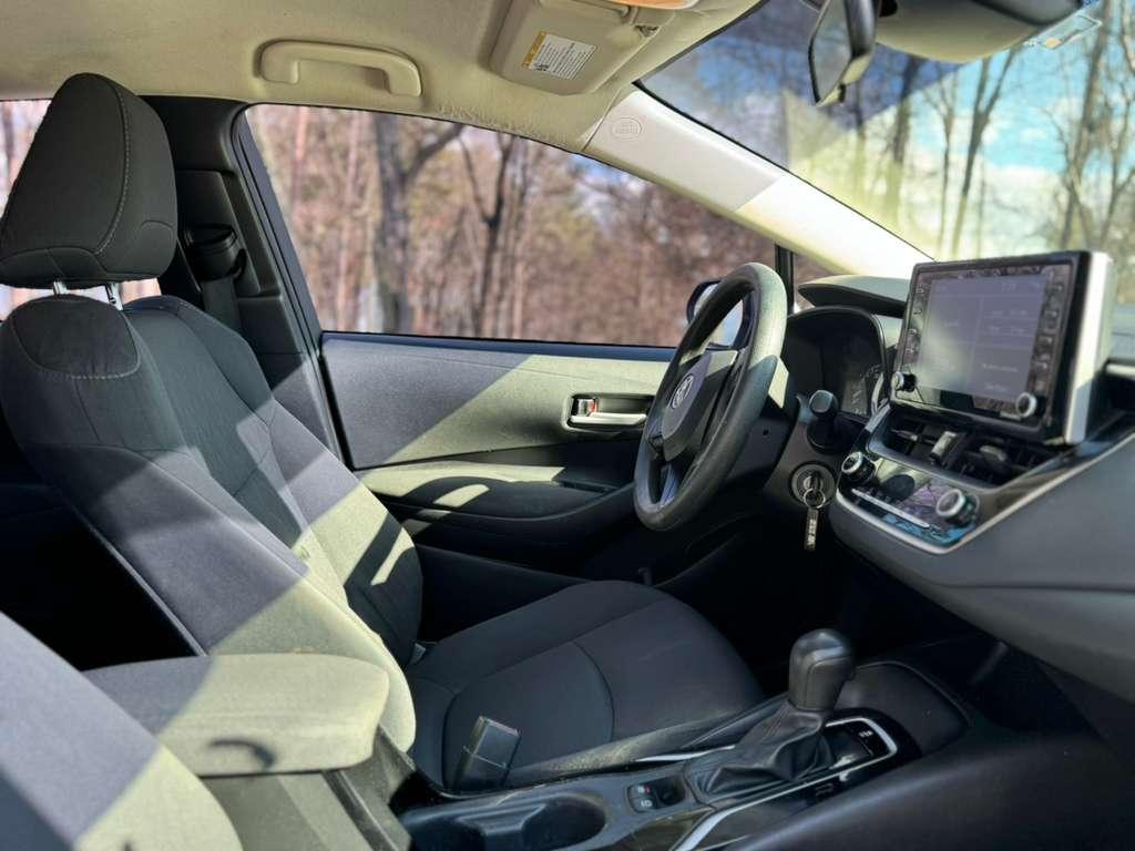 Toyota Corolla - Thumbnail 8