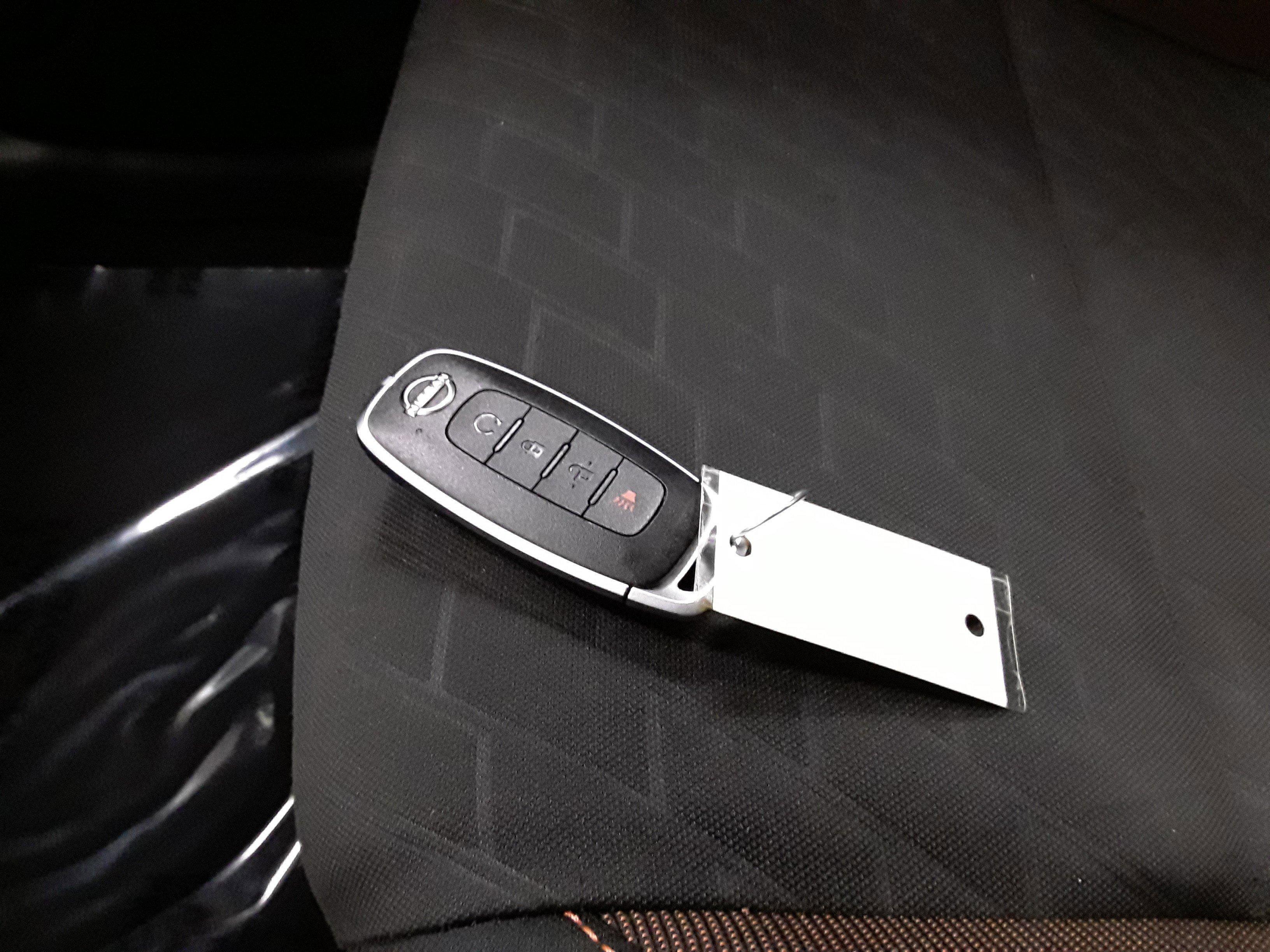 Nissan Kicks Sr Fwd - Thumbnail 14