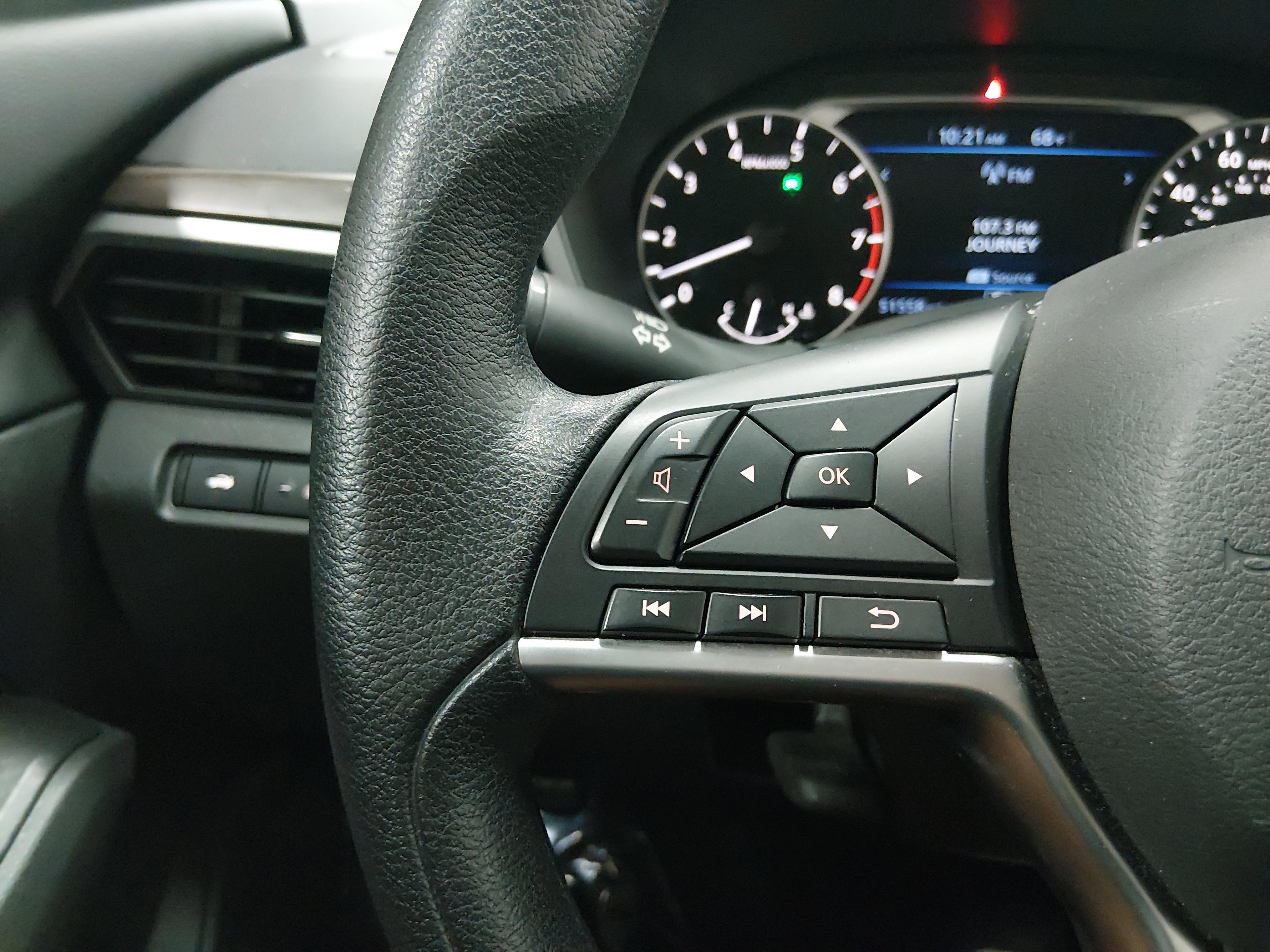 Nissan Altima 2.5 Sv Sedan - Thumbnail 12