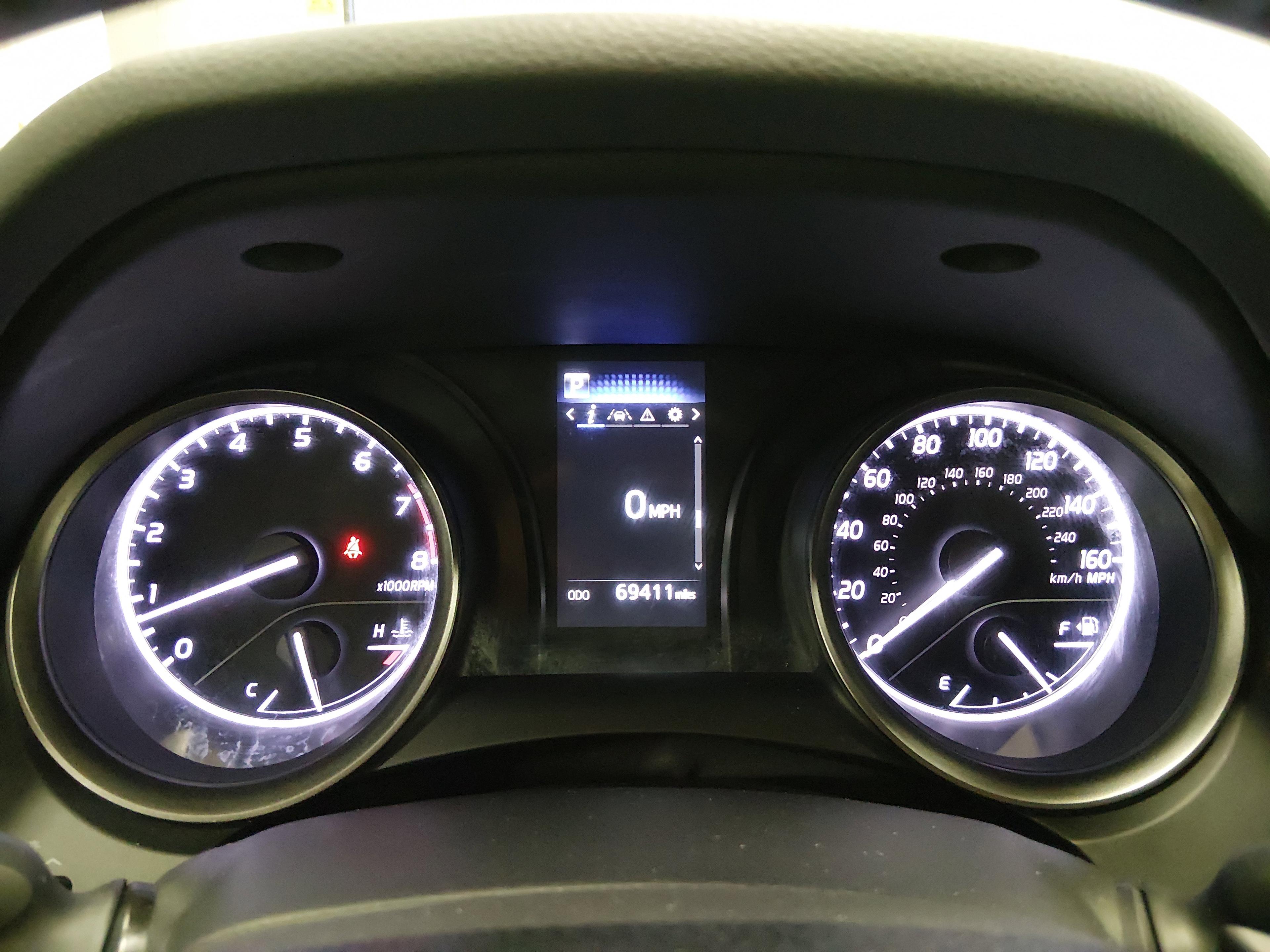 Toyota Camry Se Auto - Thumbnail 14