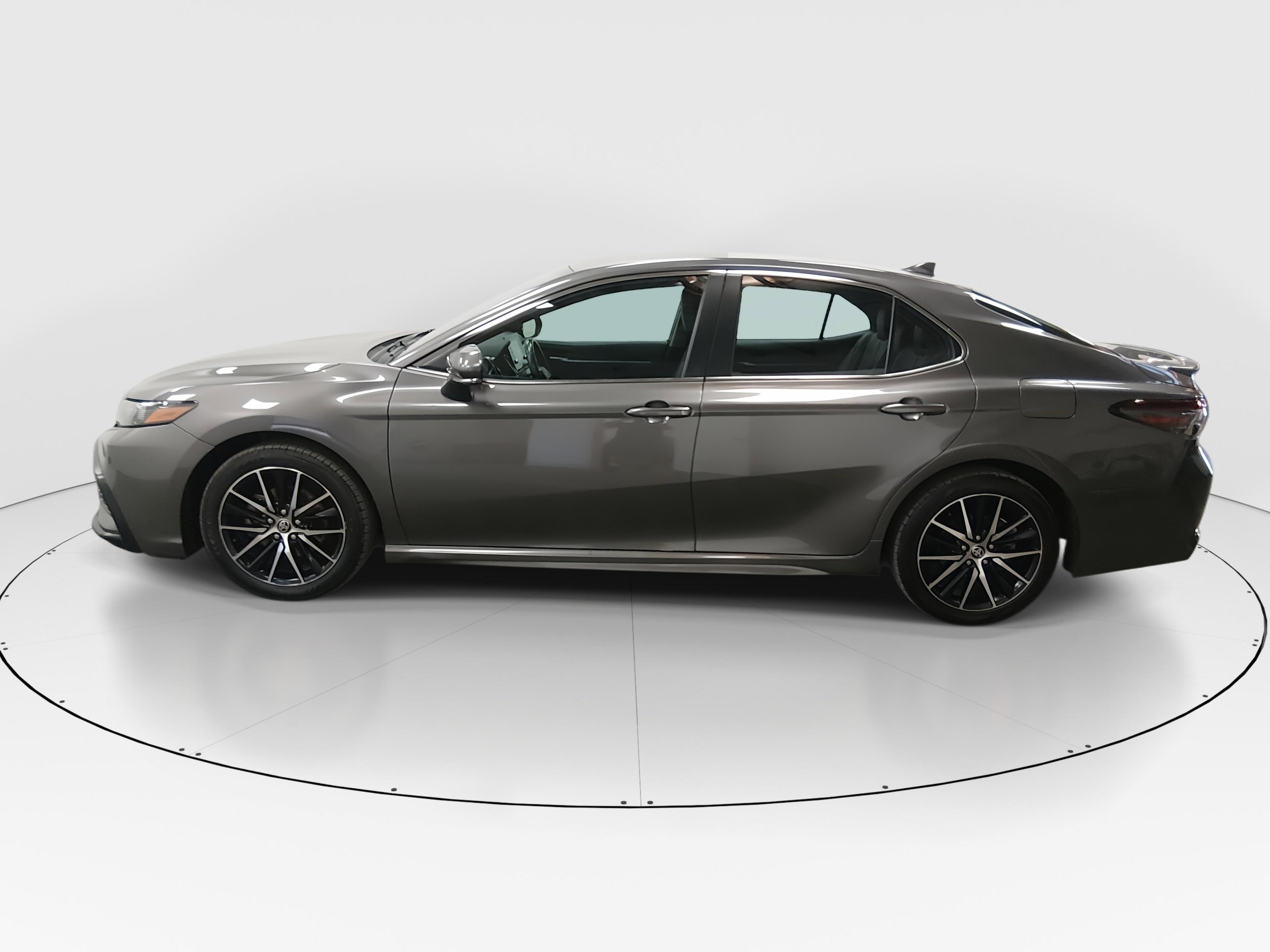 Toyota Camry Se Auto - Thumbnail 4