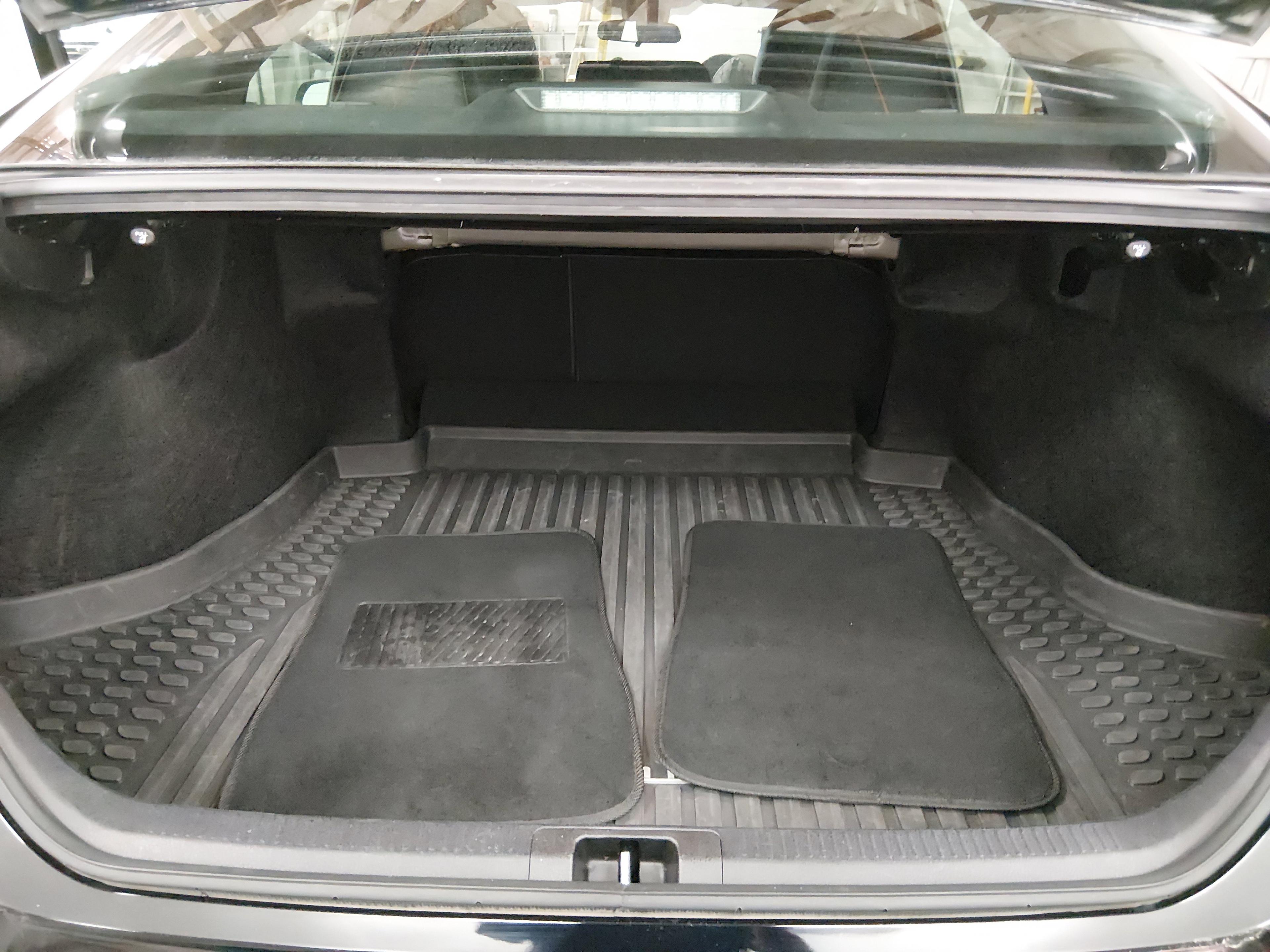 Toyota Camry Se Auto - Thumbnail 11