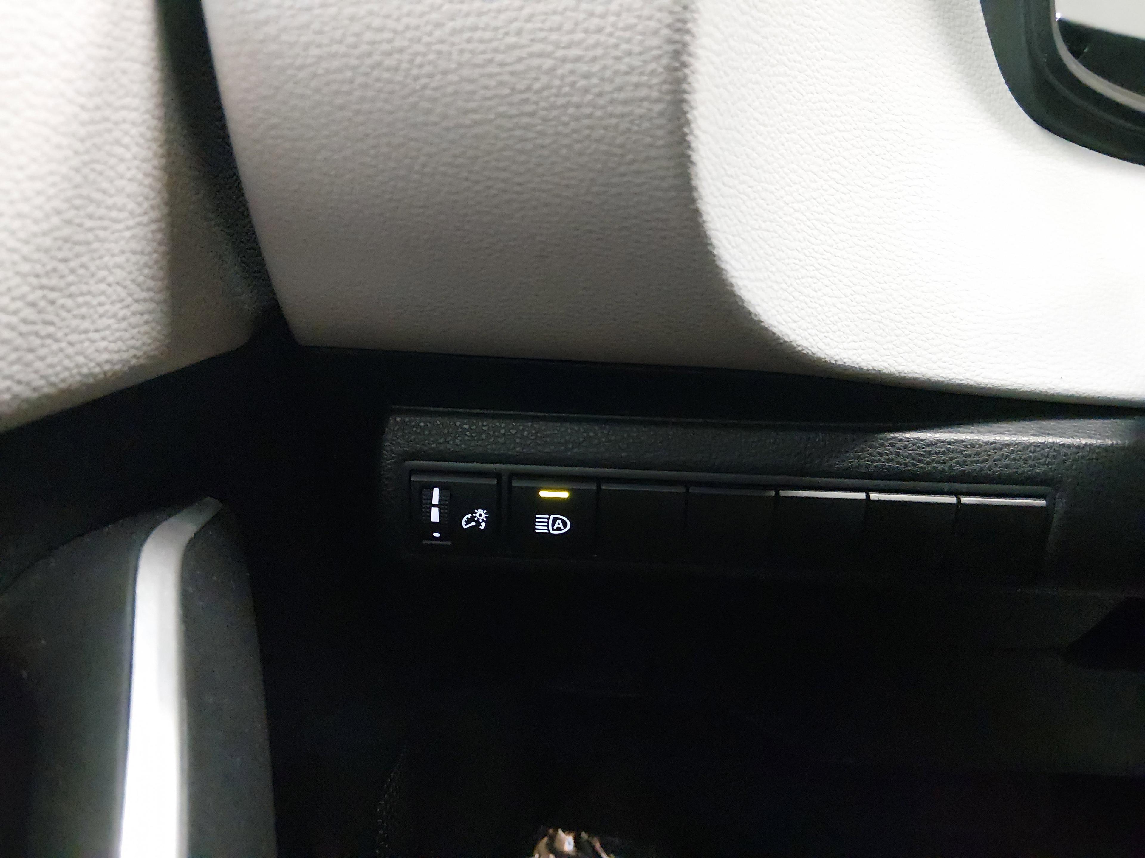 Toyota Corolla Se Cvt - Thumbnail 13