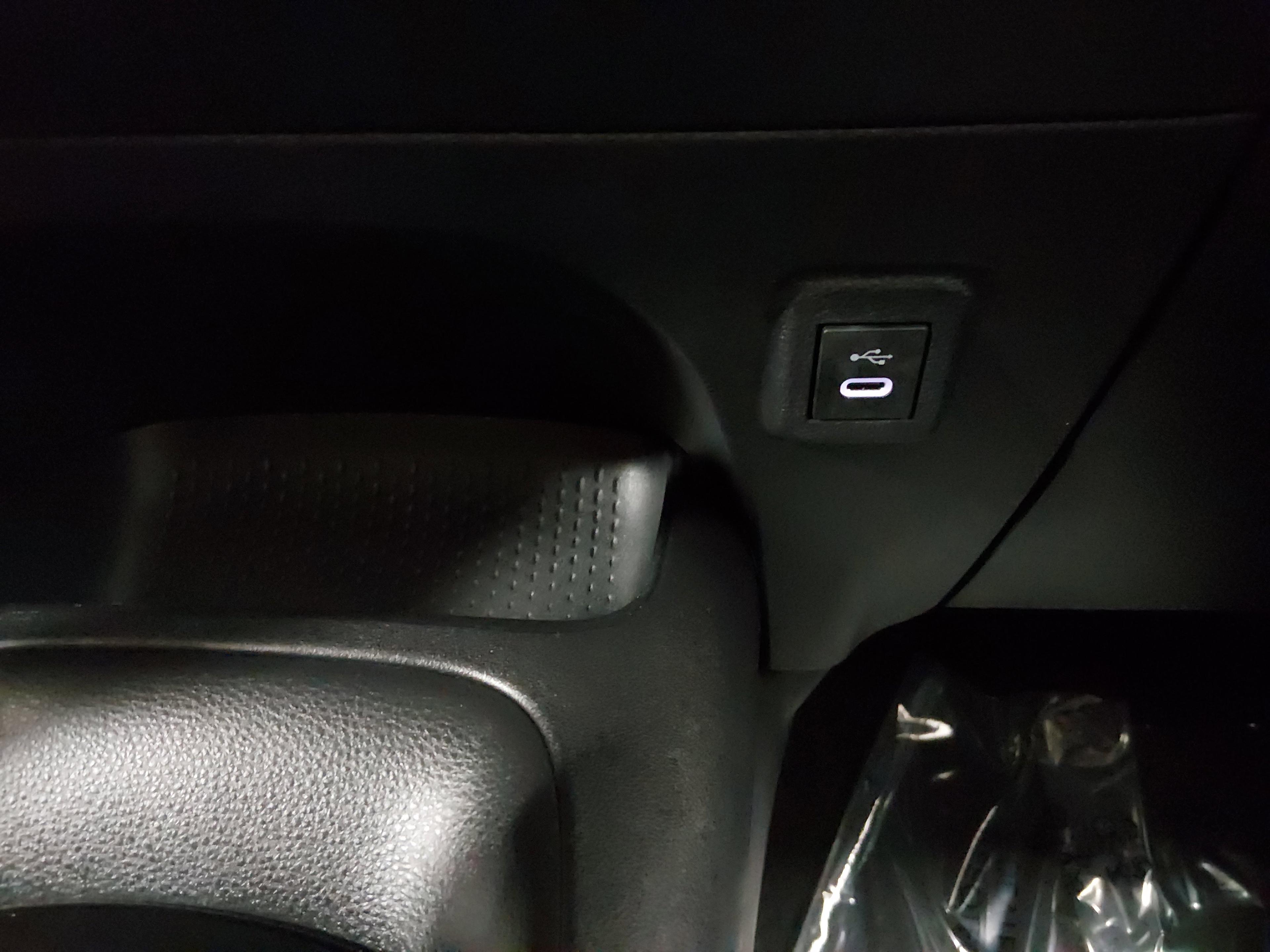 Toyota Corolla Le Cvt - Thumbnail 17