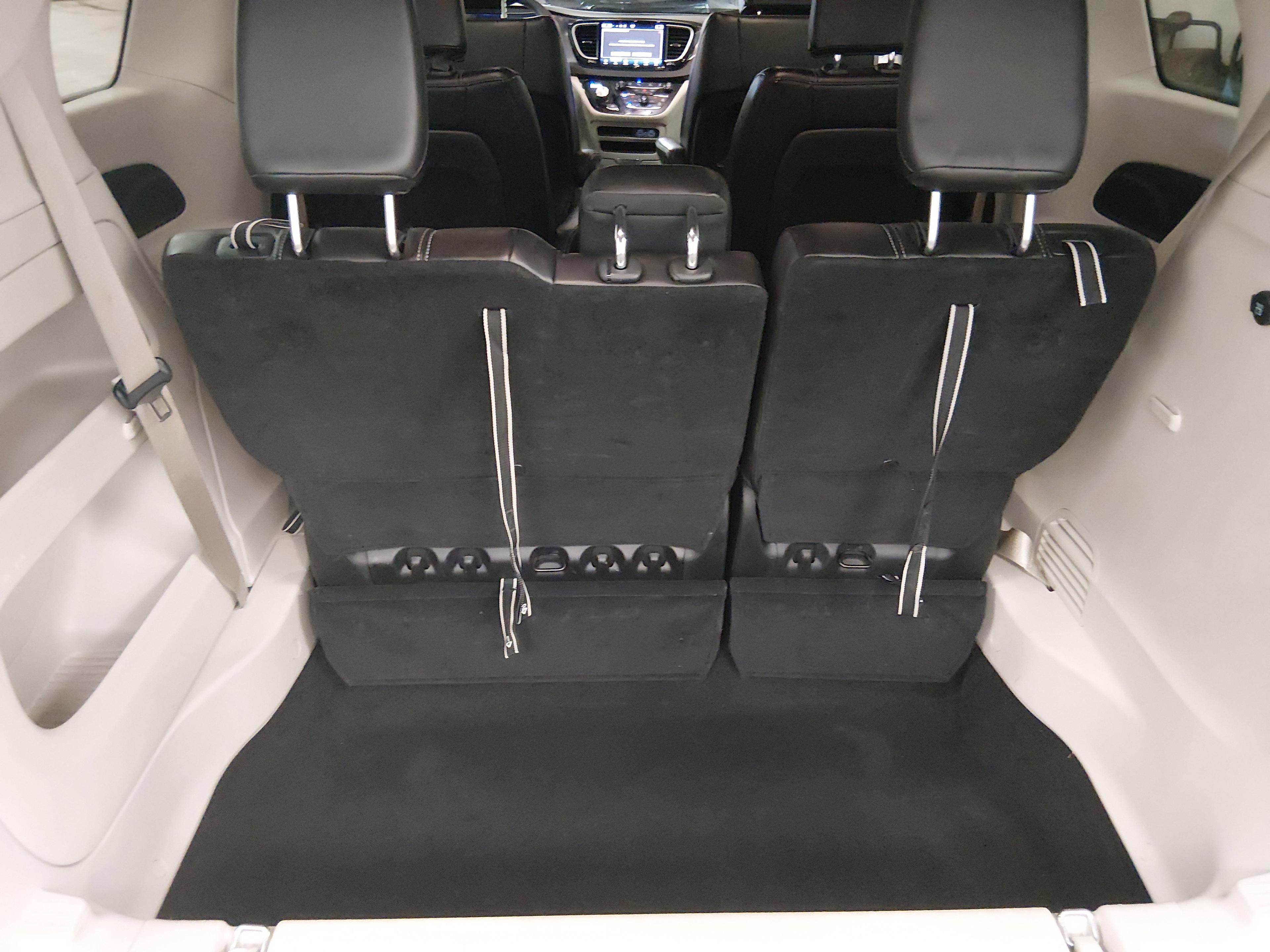 Chrysler Pacifica Touring L Fwd - Thumbnail 11