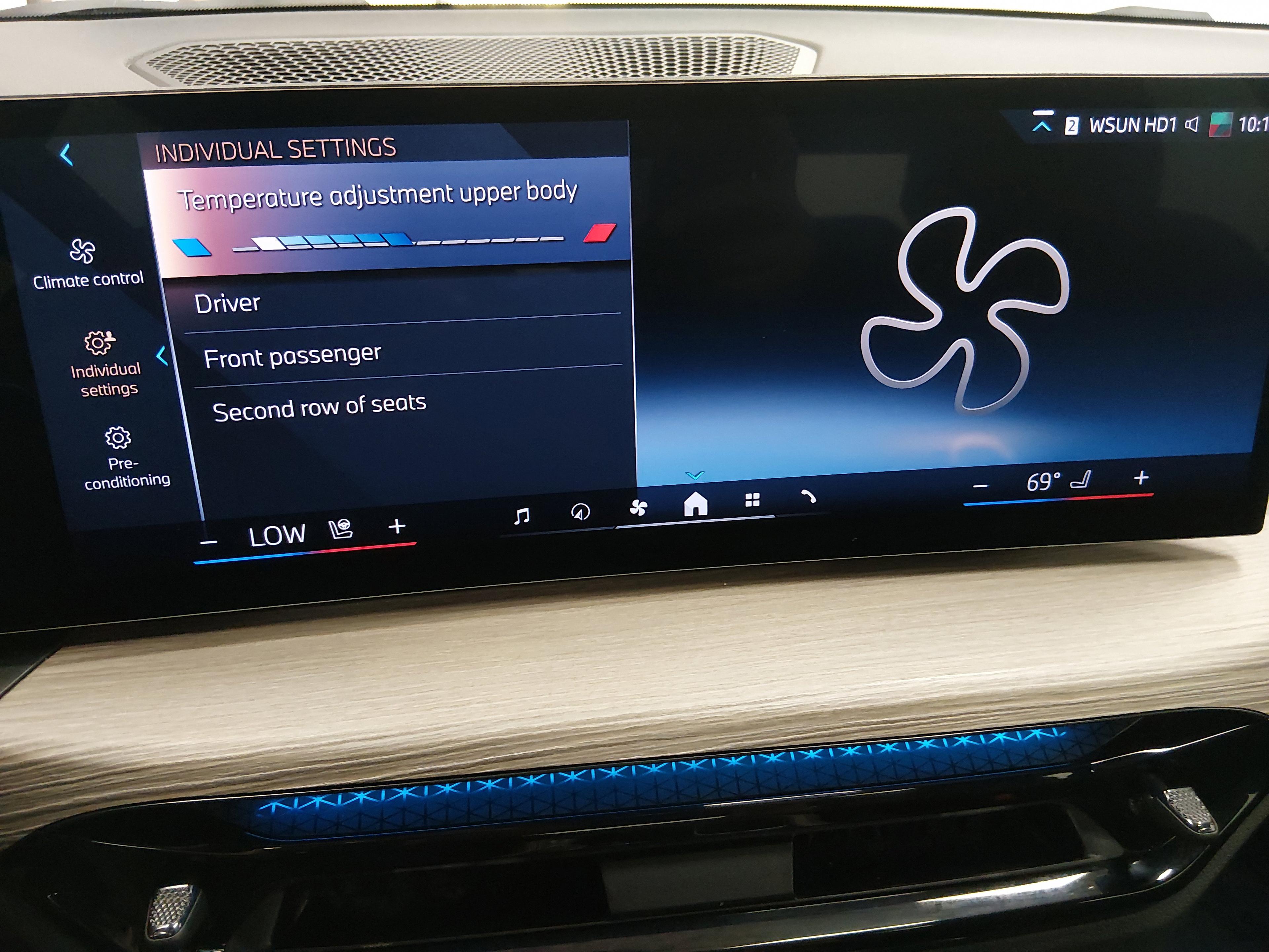 BMW 3 Series 330I Sedan - Thumbnail 18