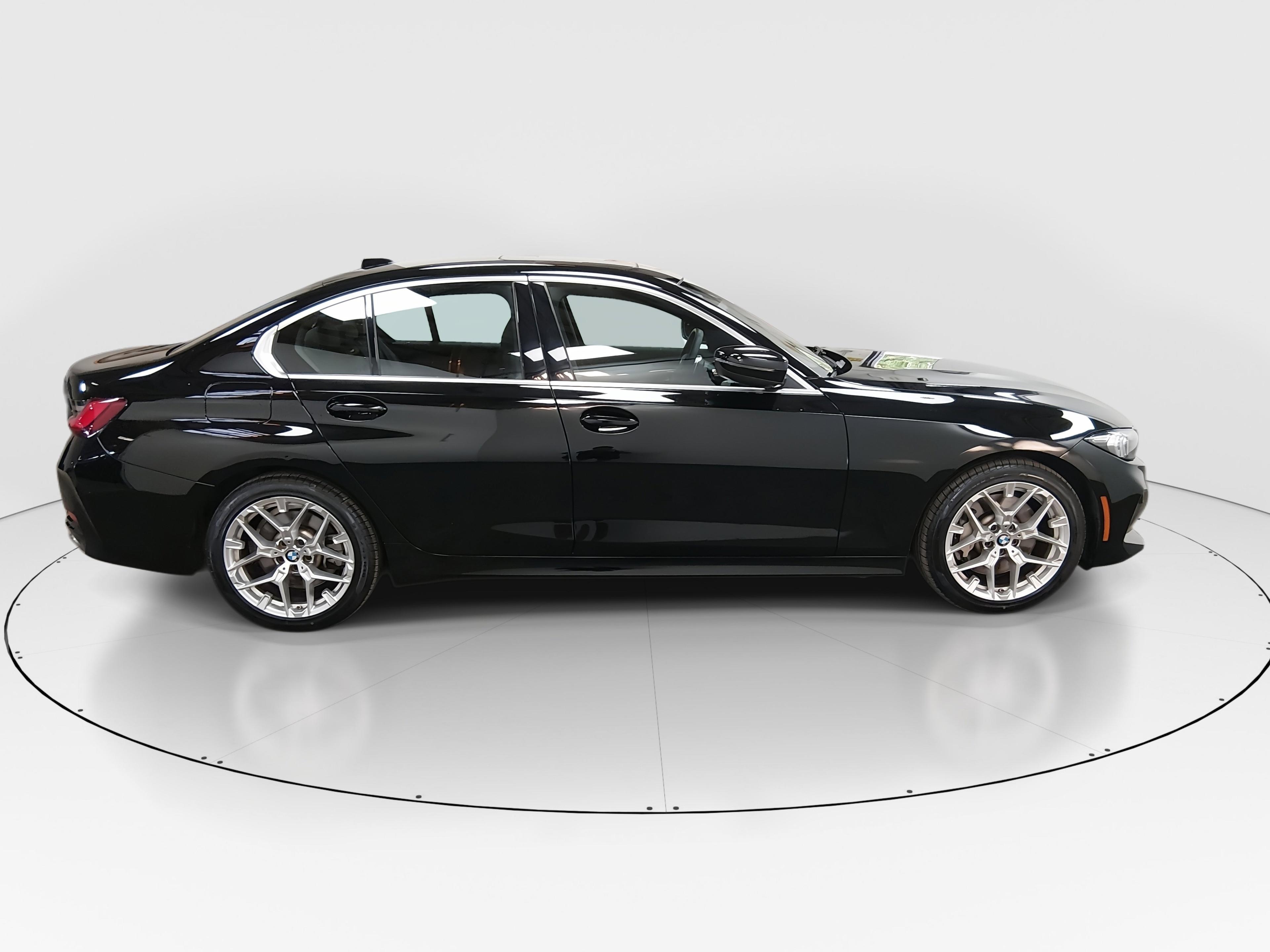 BMW 3 Series 330I Sedan - Thumbnail 8