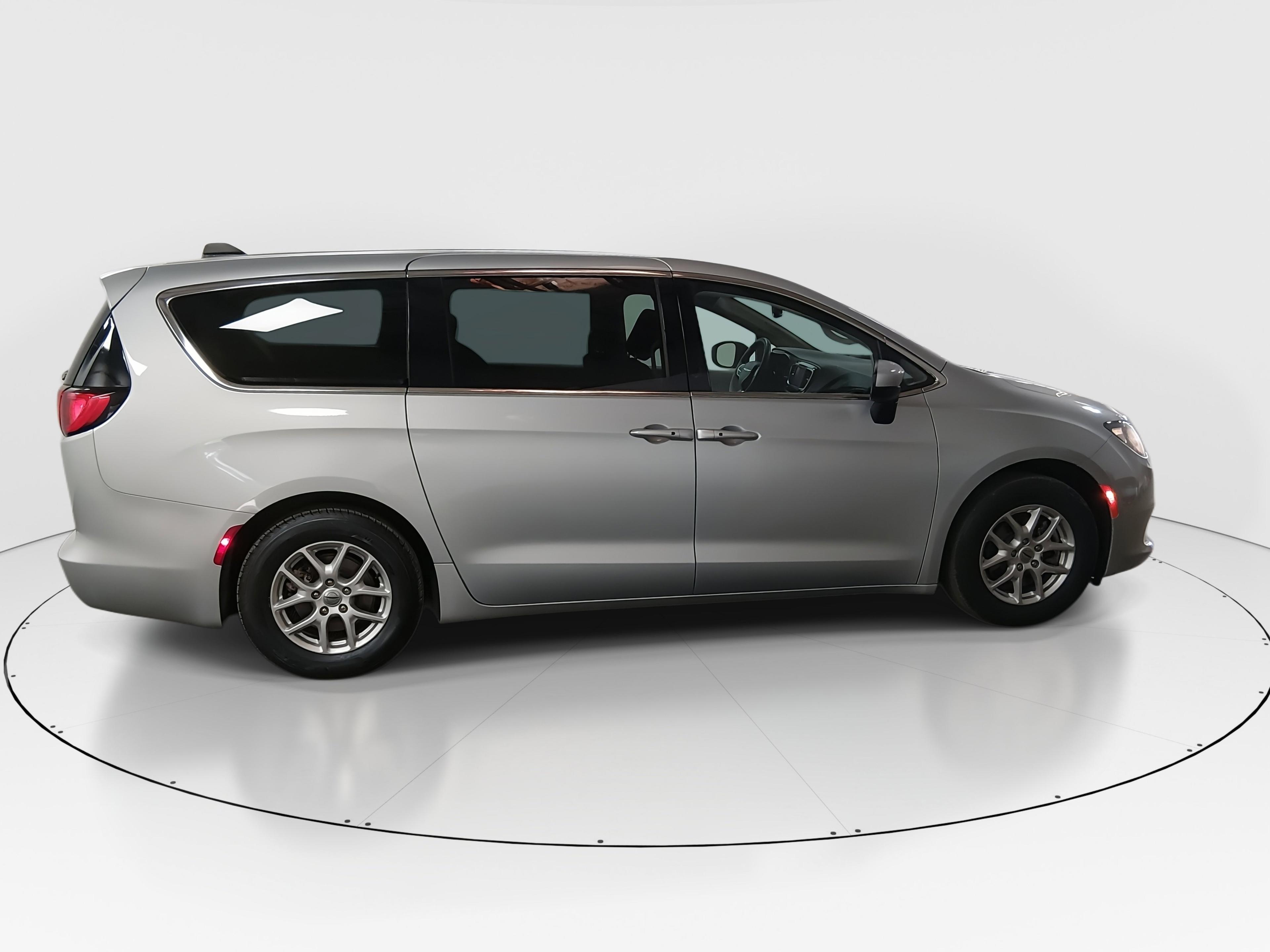 Chrysler Voyager Lx Fwd - Thumbnail 8