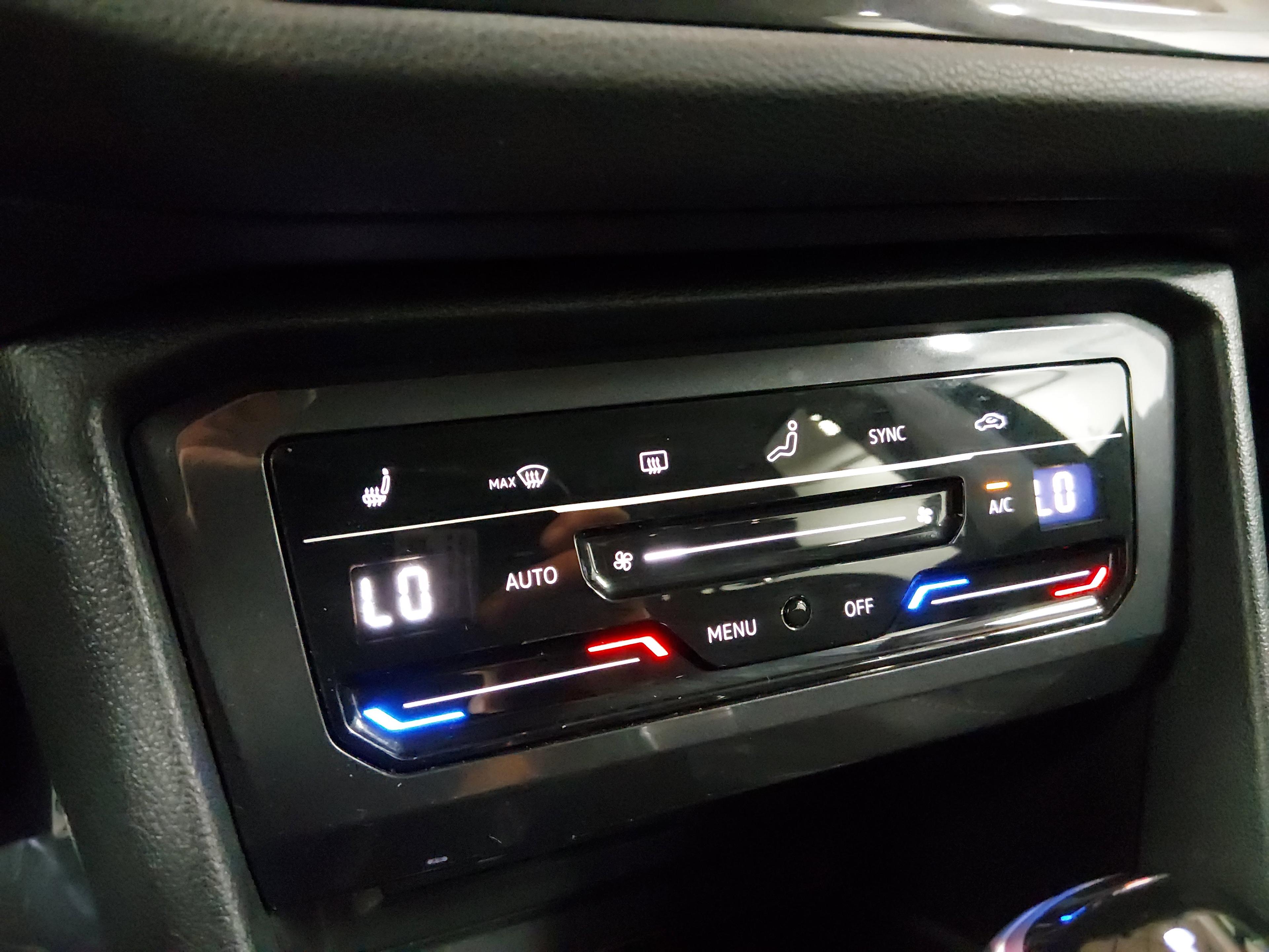 Volkswagen Tiguan Se 2.0T Fwd - Thumbnail 18