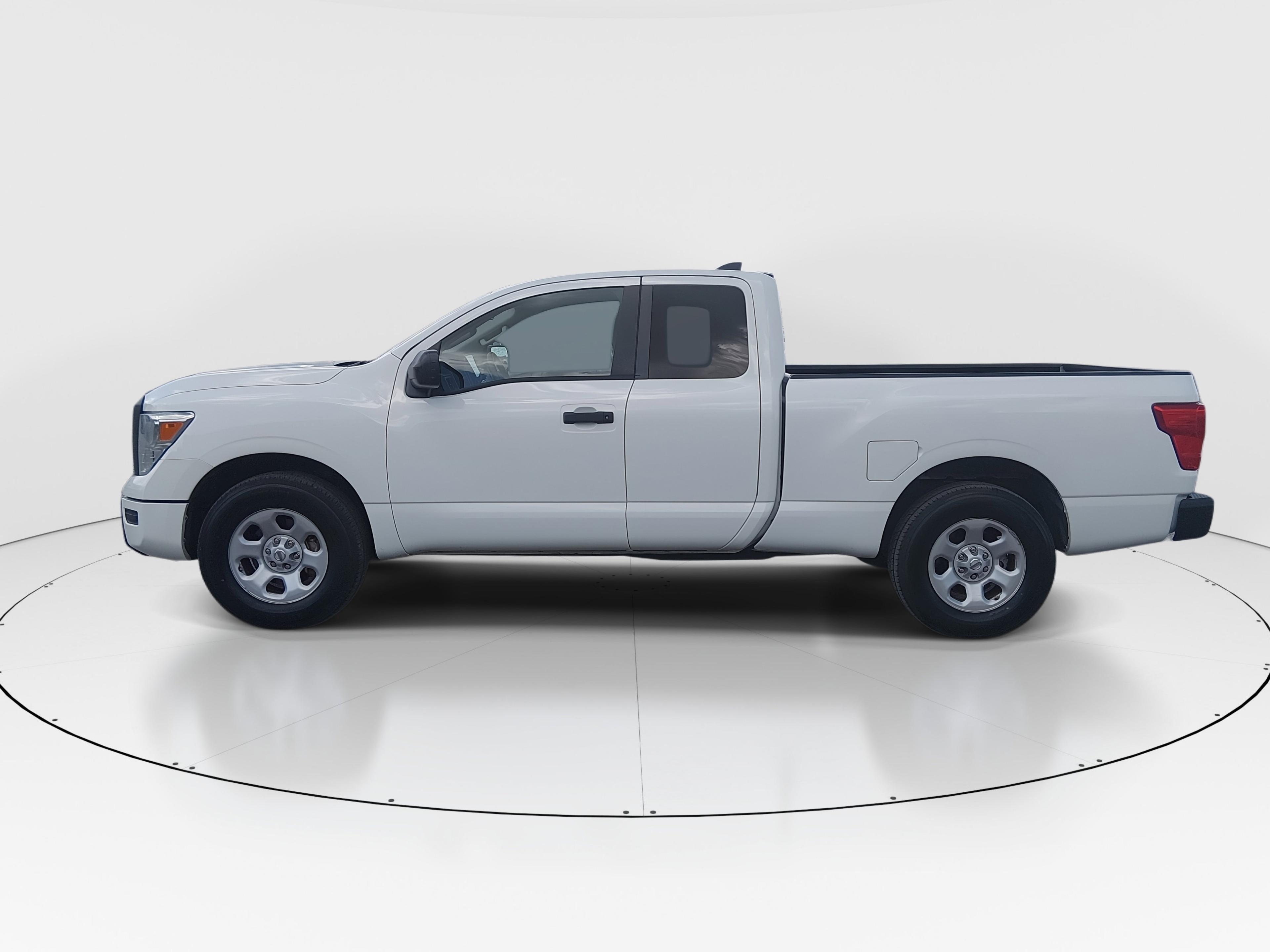 Nissan Titan 4X2 King Cab S - Thumbnail 4