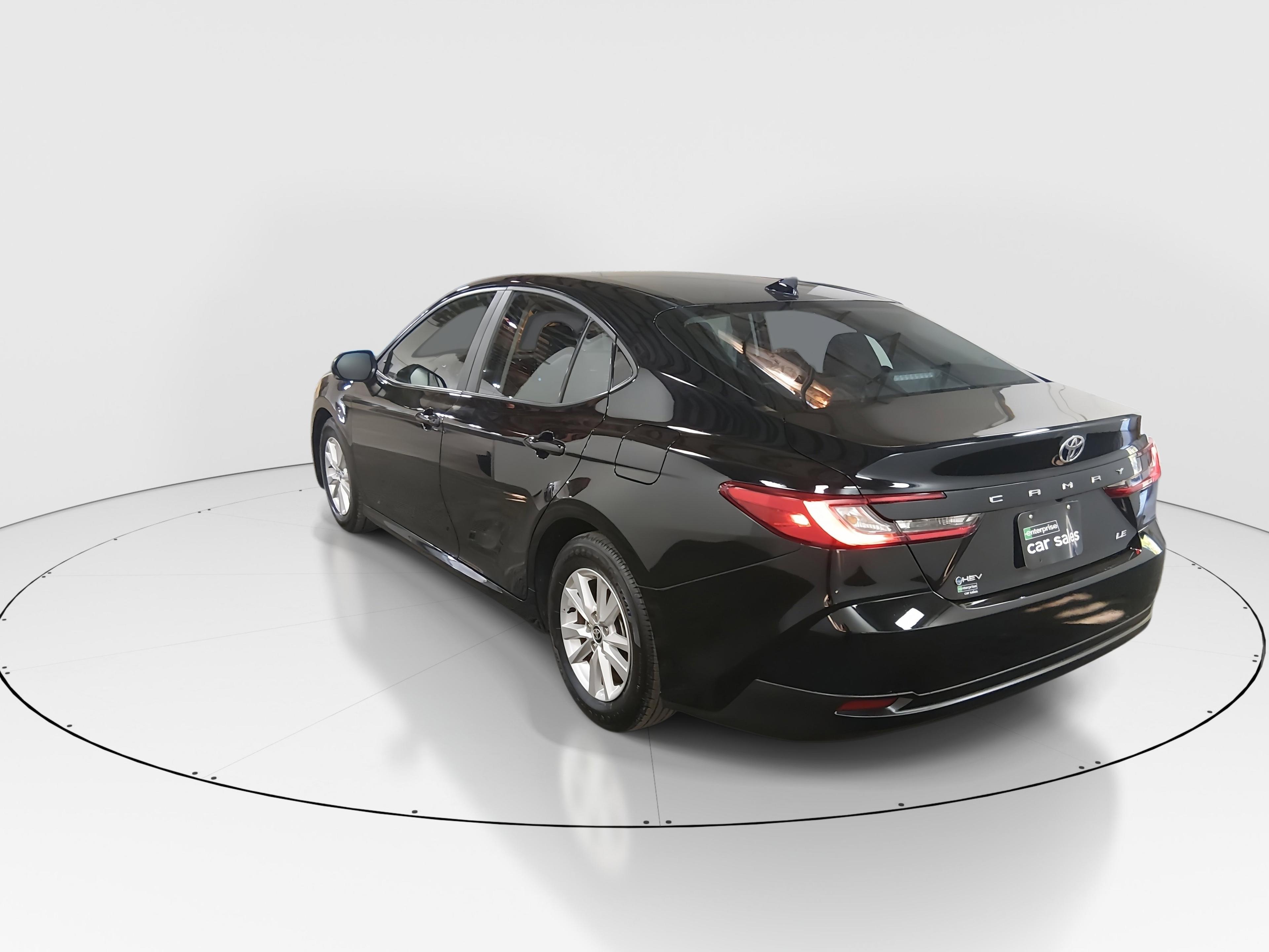 Toyota Camry Le - Thumbnail 5