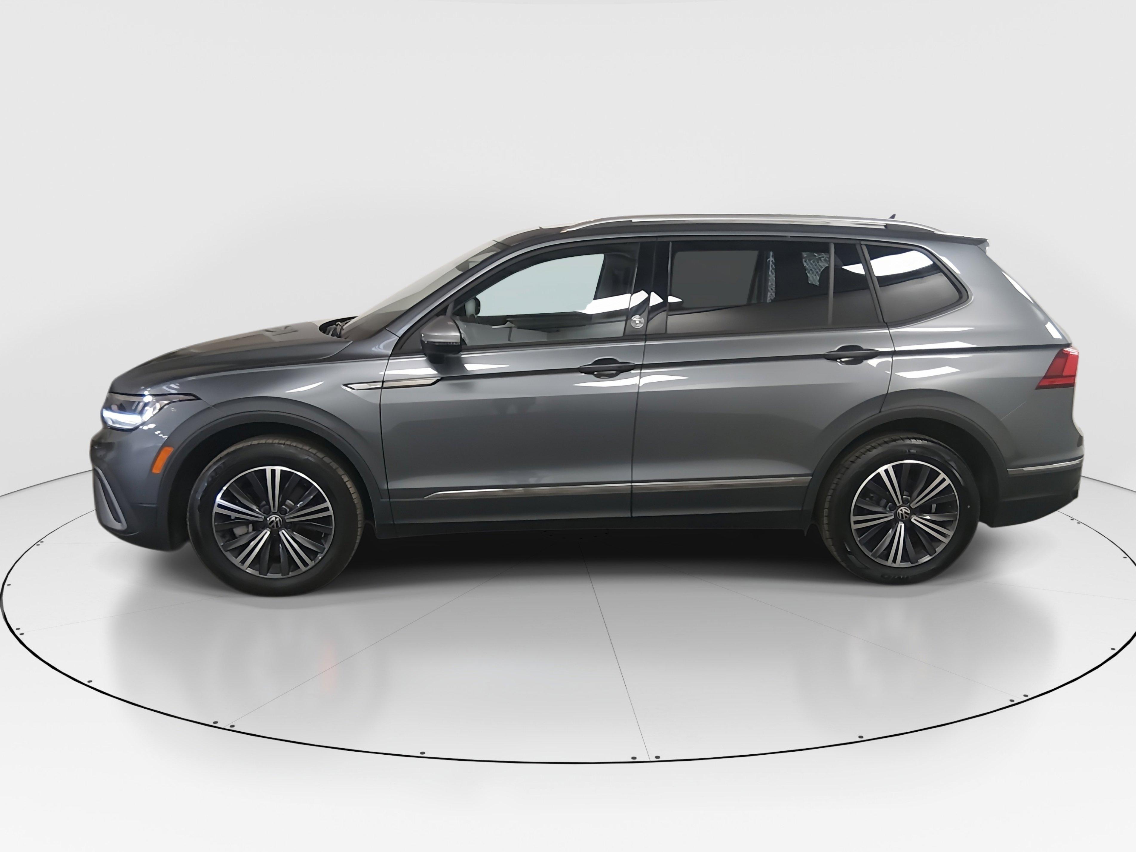 Volkswagen Tiguan 2.0T Wolfsburg Edition Fwd - Thumbnail 4