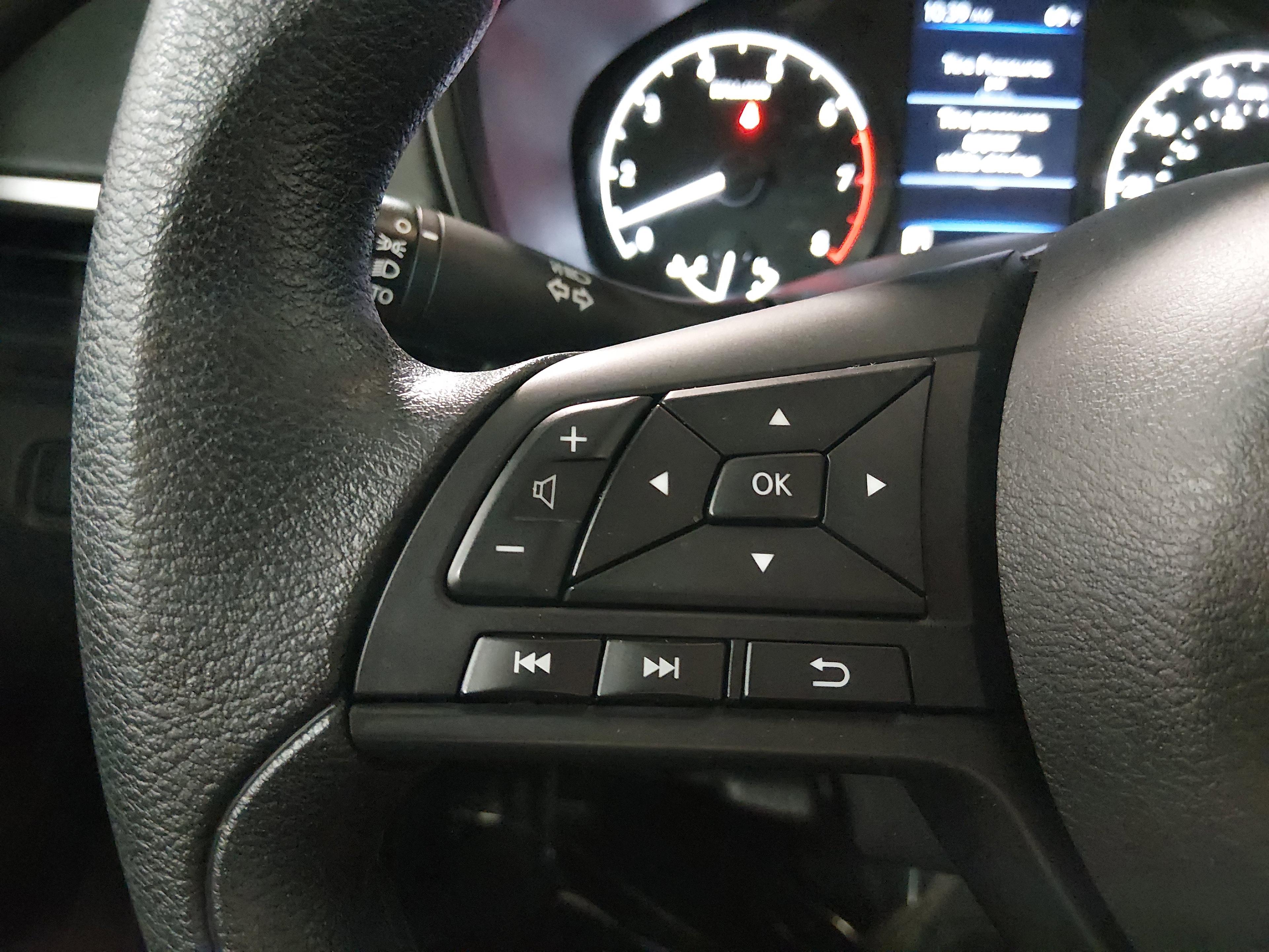 Nissan Altima 2.5 S Sedan - Thumbnail 12