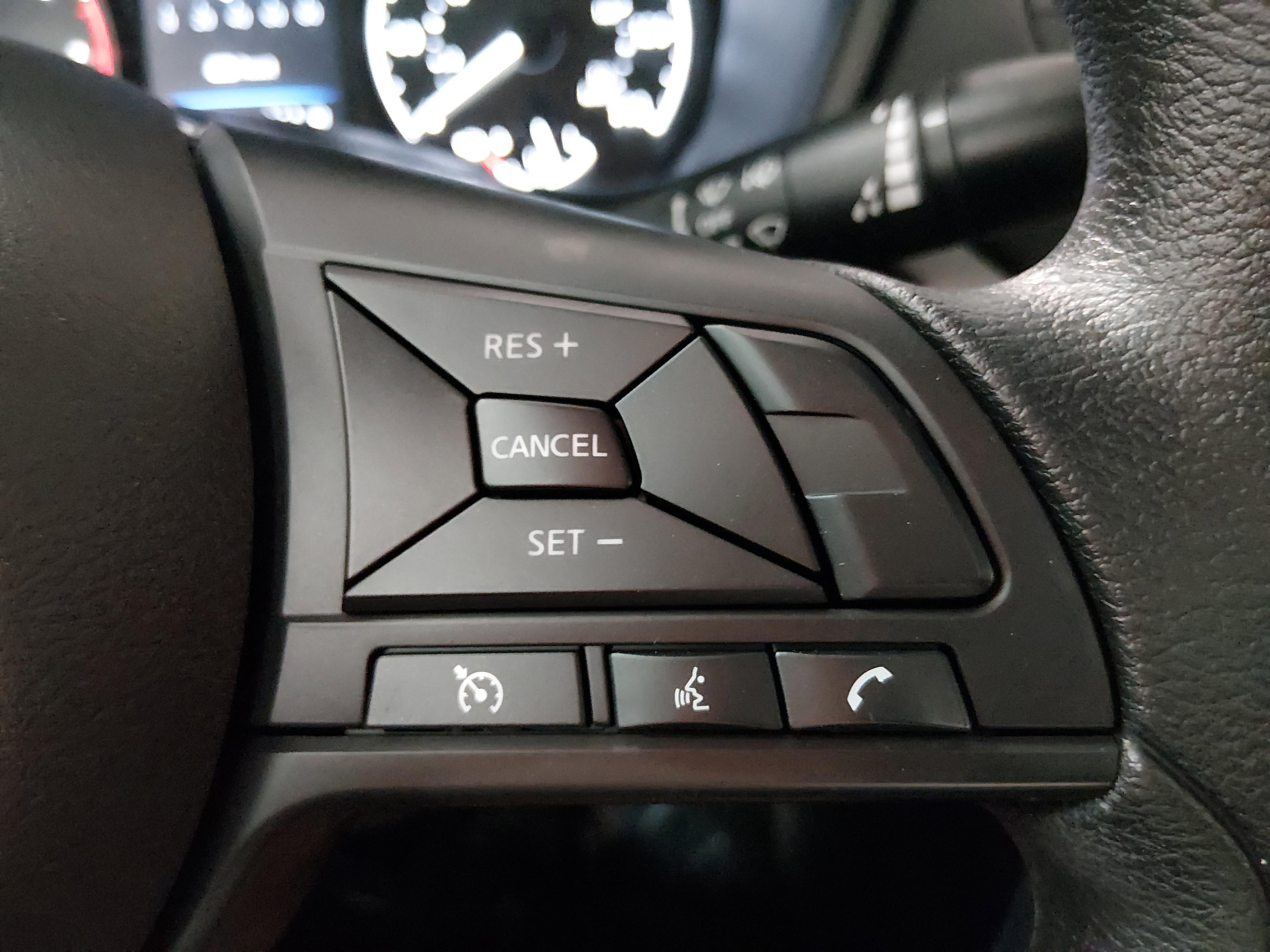 Nissan Altima 2.5 S Sedan - Thumbnail 17