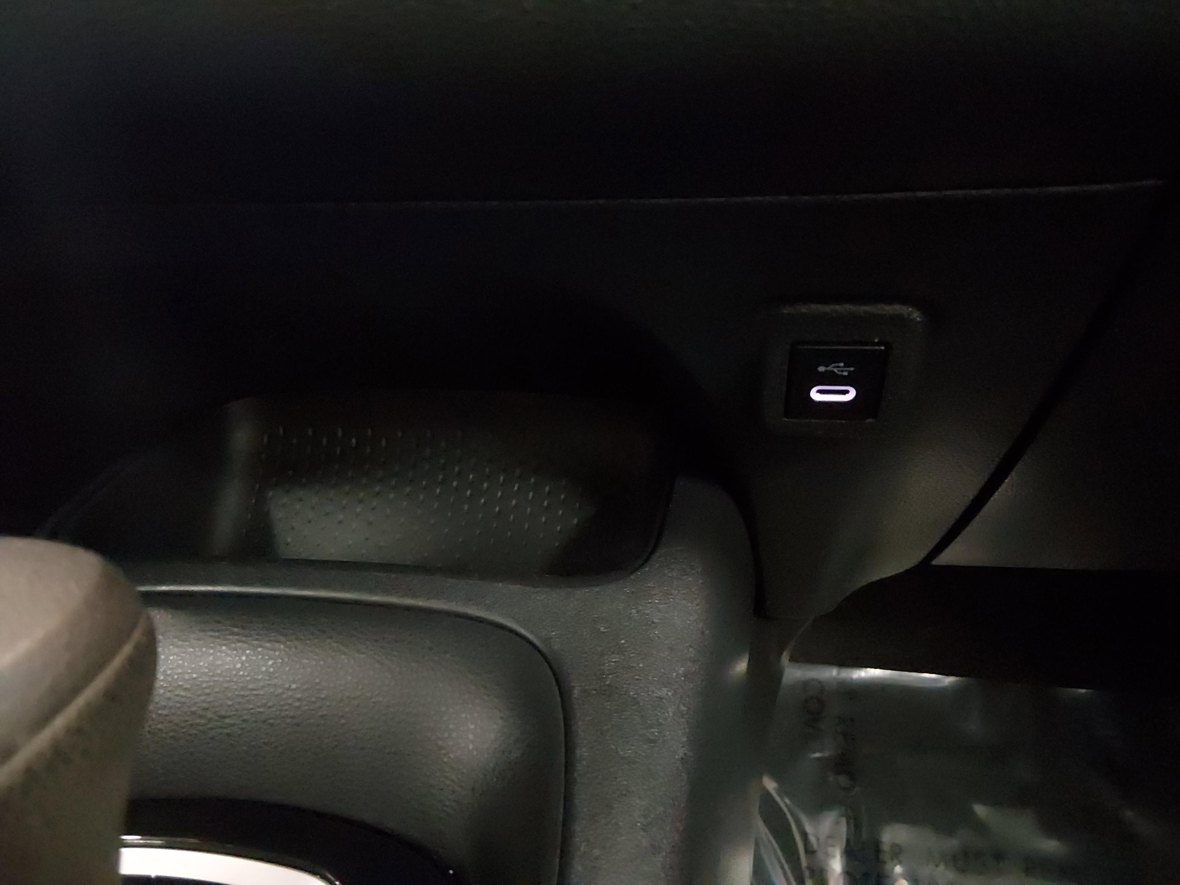 Toyota Corolla Le Cvt - Thumbnail 19