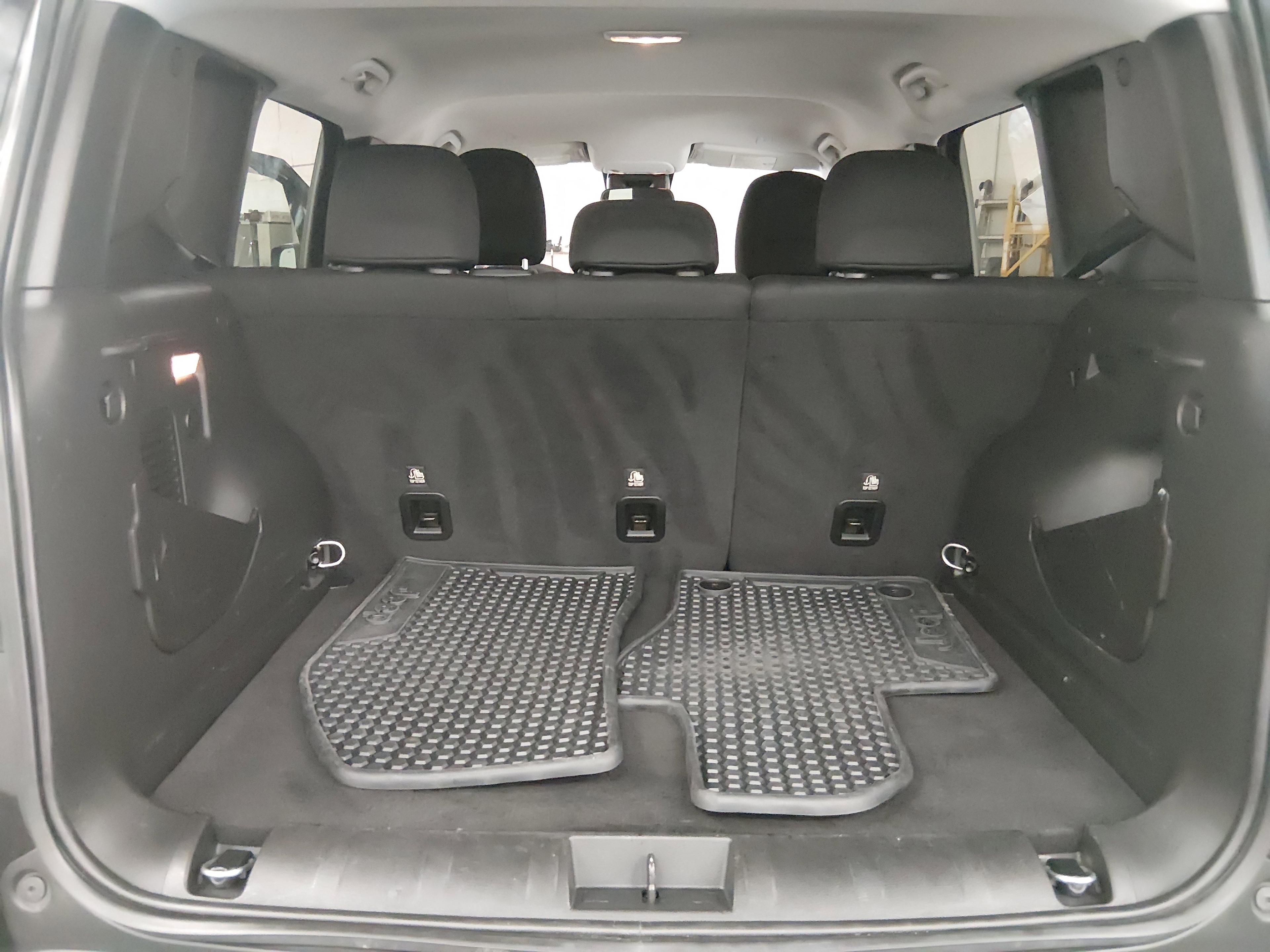 Jeep Renegade Latitude 4X4 - Thumbnail 11