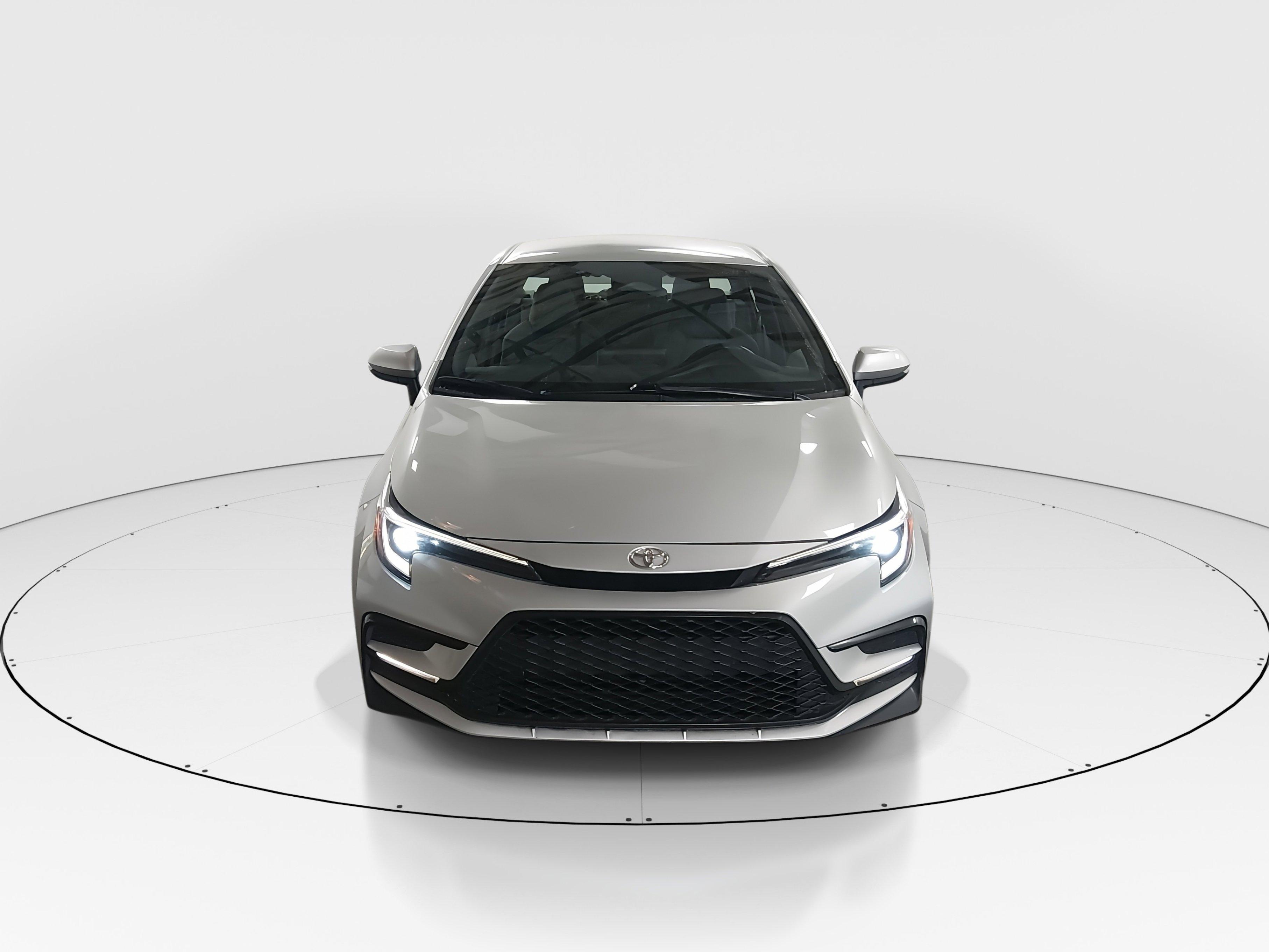 Toyota Corolla Se Cvt - Thumbnail 2