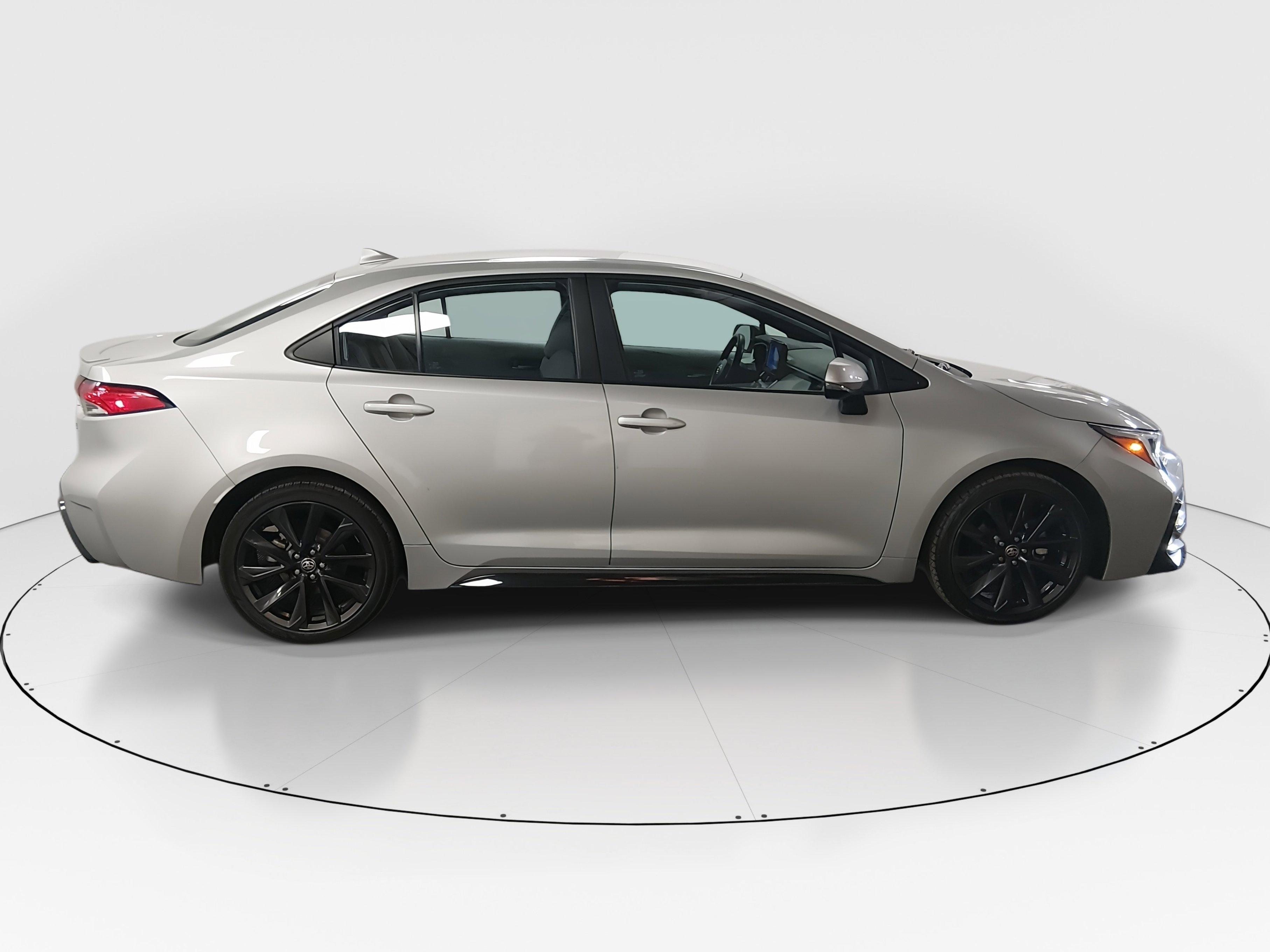 Toyota Corolla Se Cvt - Thumbnail 8