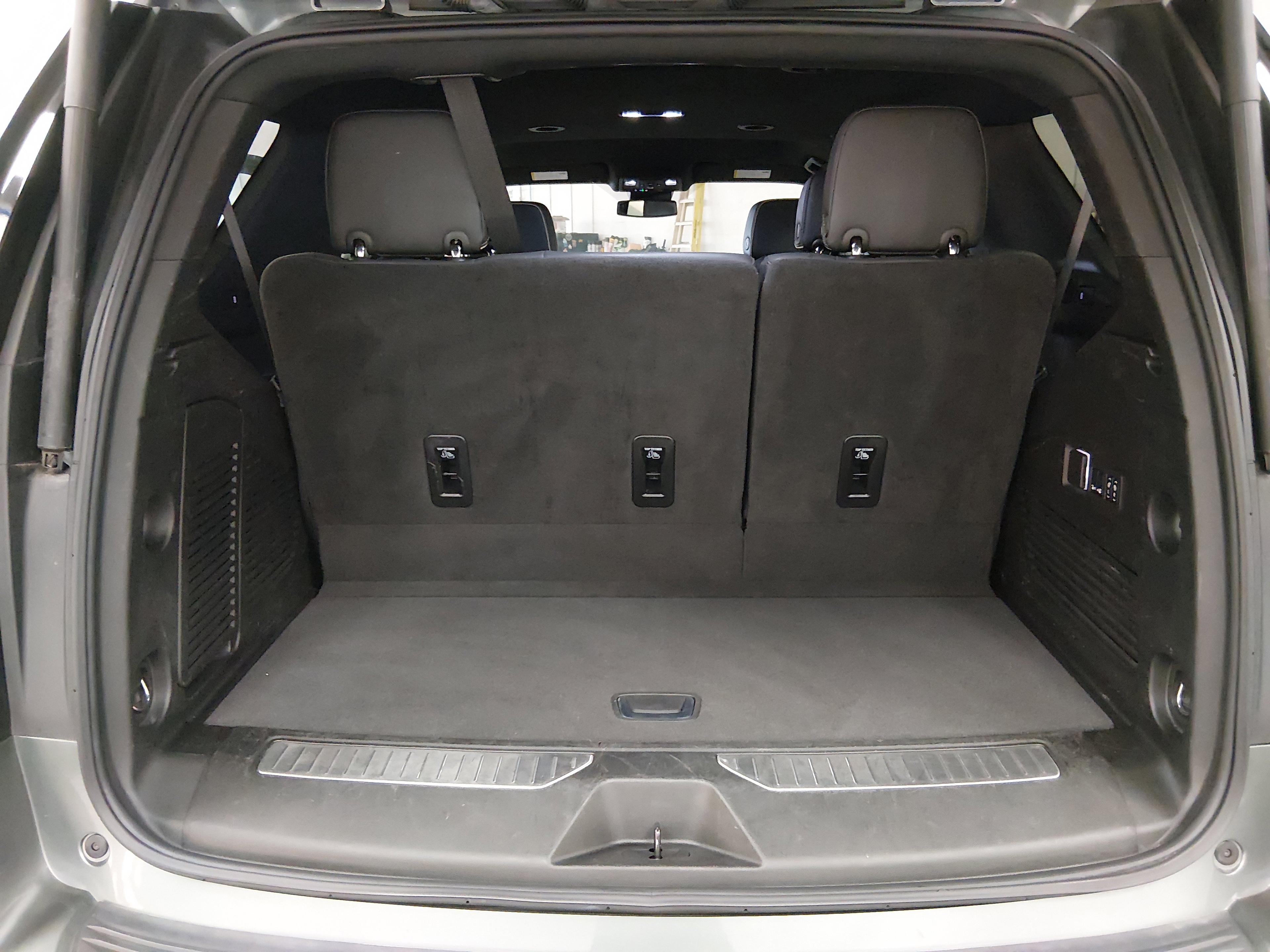 Chevrolet Tahoe 2Wd 4Dr Premier - Thumbnail 11