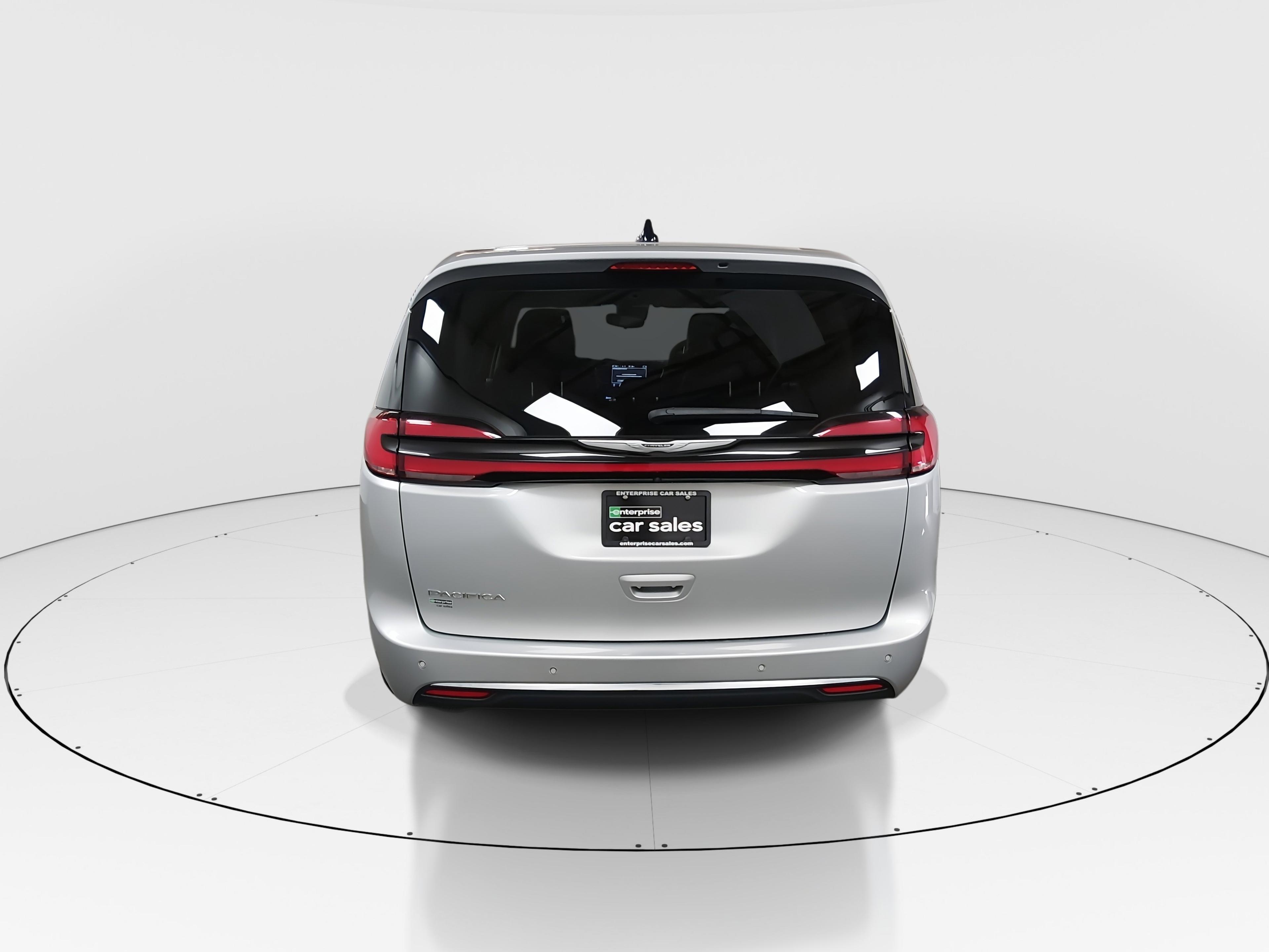 Chrysler Pacifica Touring L Fwd - Thumbnail 6