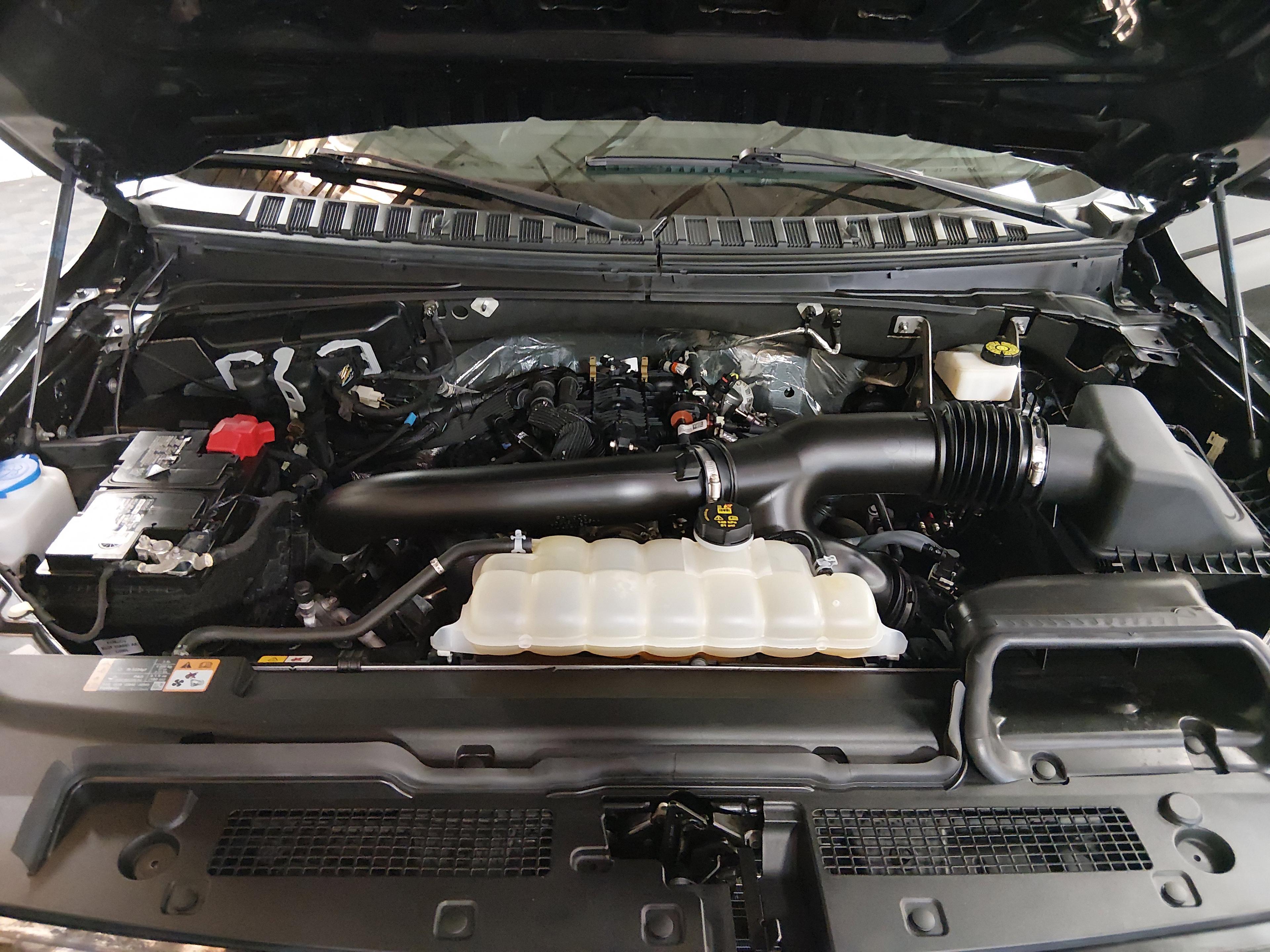 Ford Expedition Limited 4X2 - Thumbnail 9