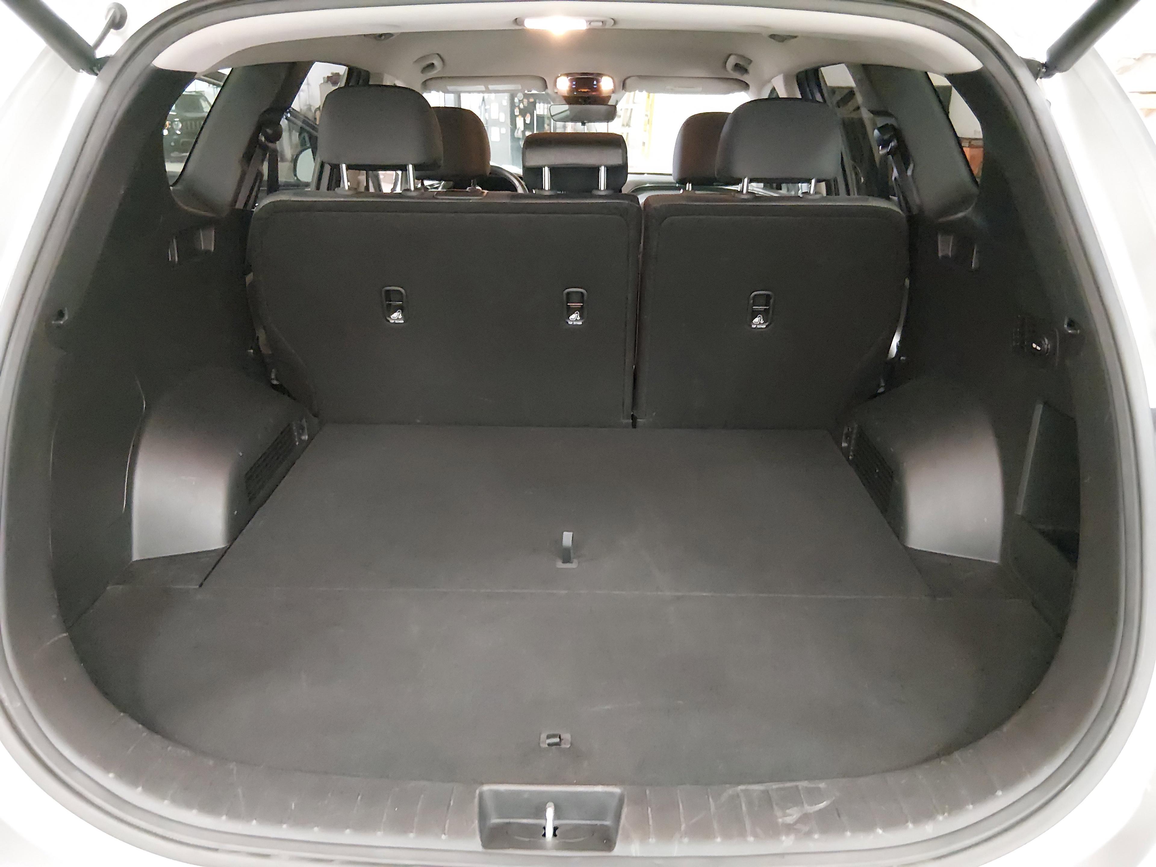 Hyundai Santa Fe Sel Awd - Thumbnail 11