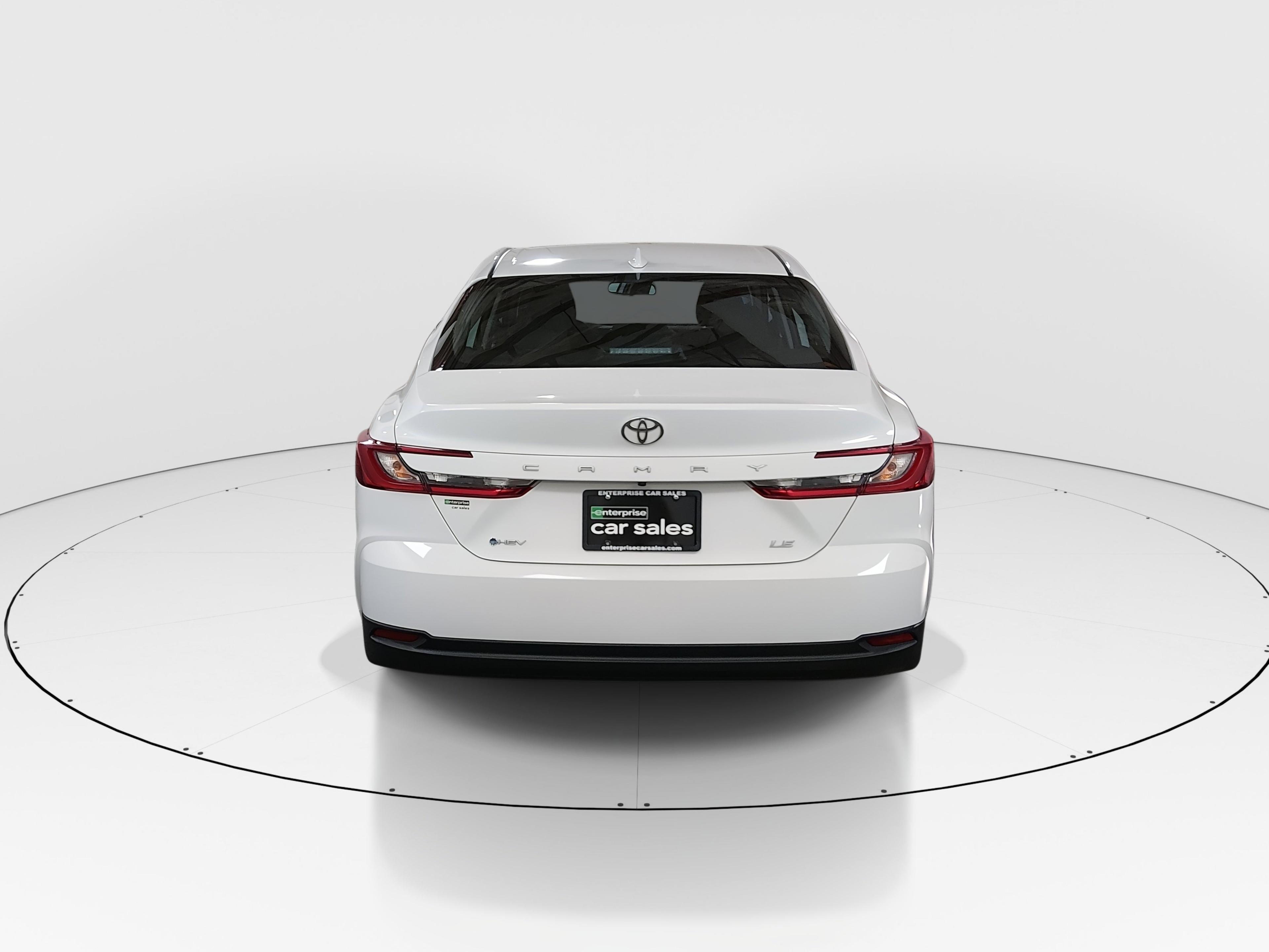 Toyota Camry Le - Thumbnail 6