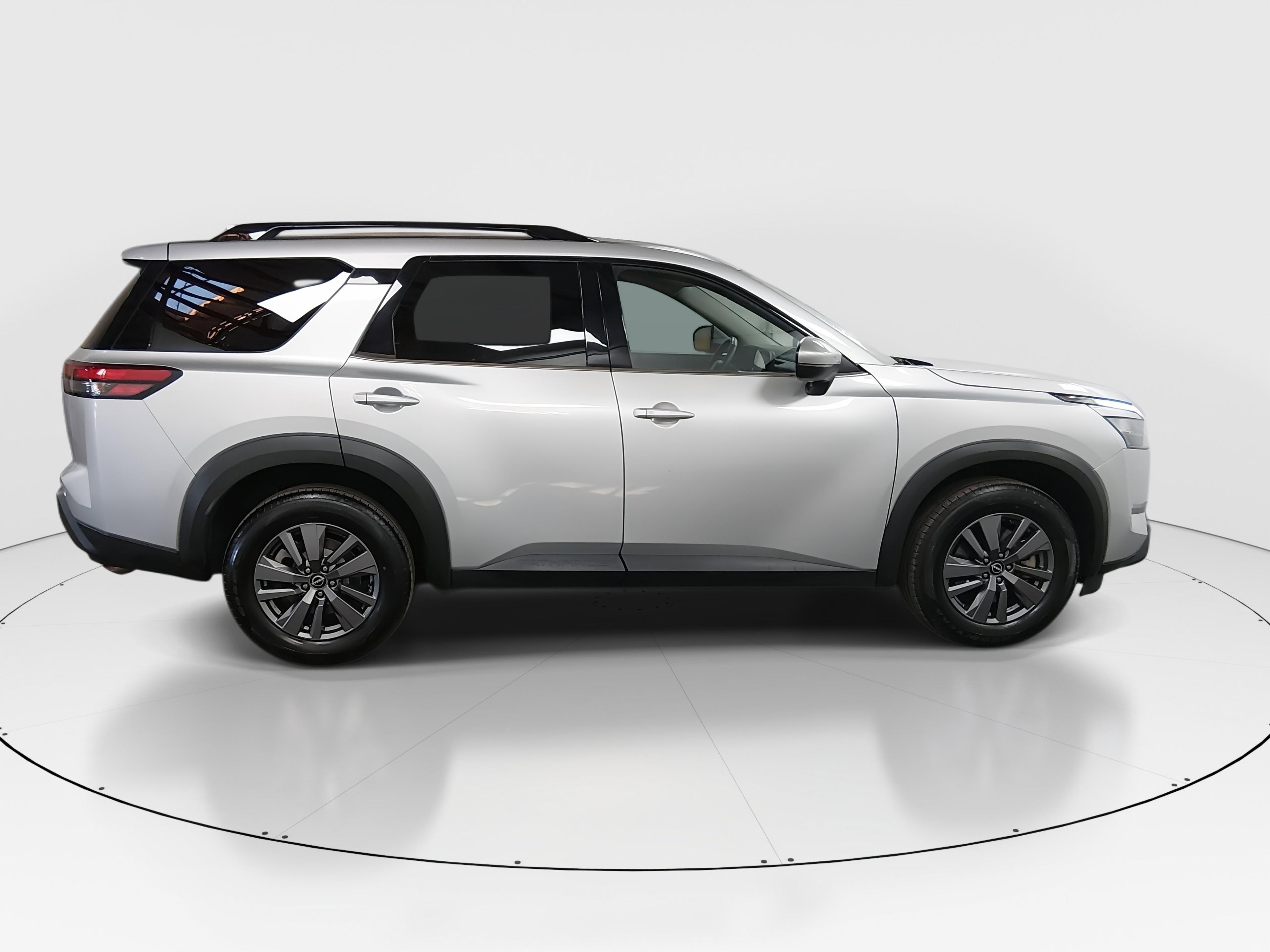 Nissan Pathfinder Sv 2Wd - Thumbnail 8