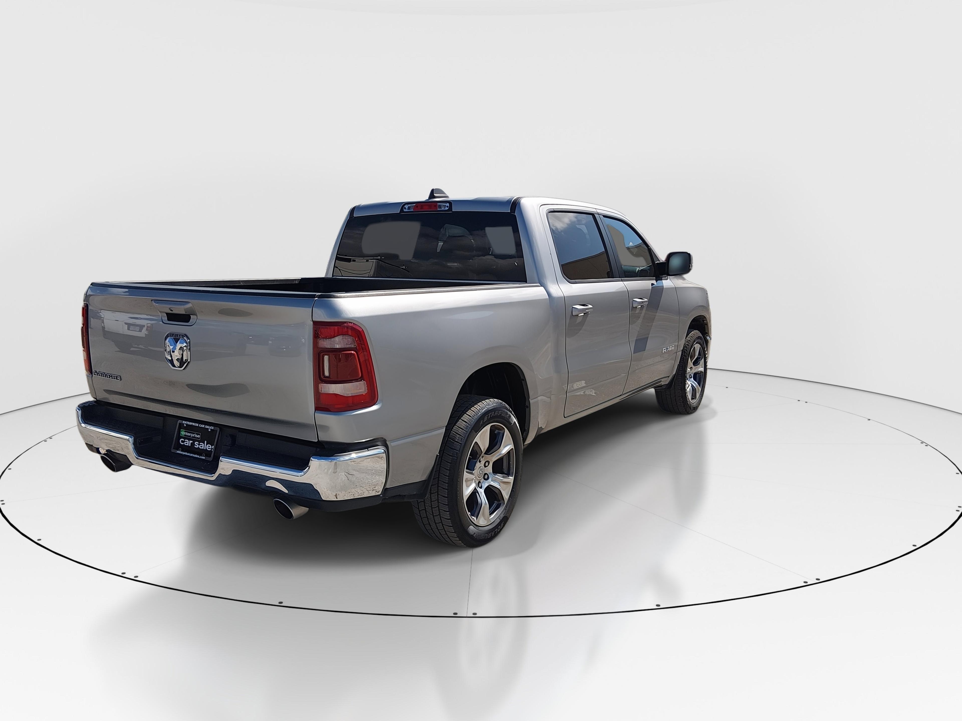 Ram 1500 Laramie 4X2 Crew Cab 5'7" Box - Thumbnail 7