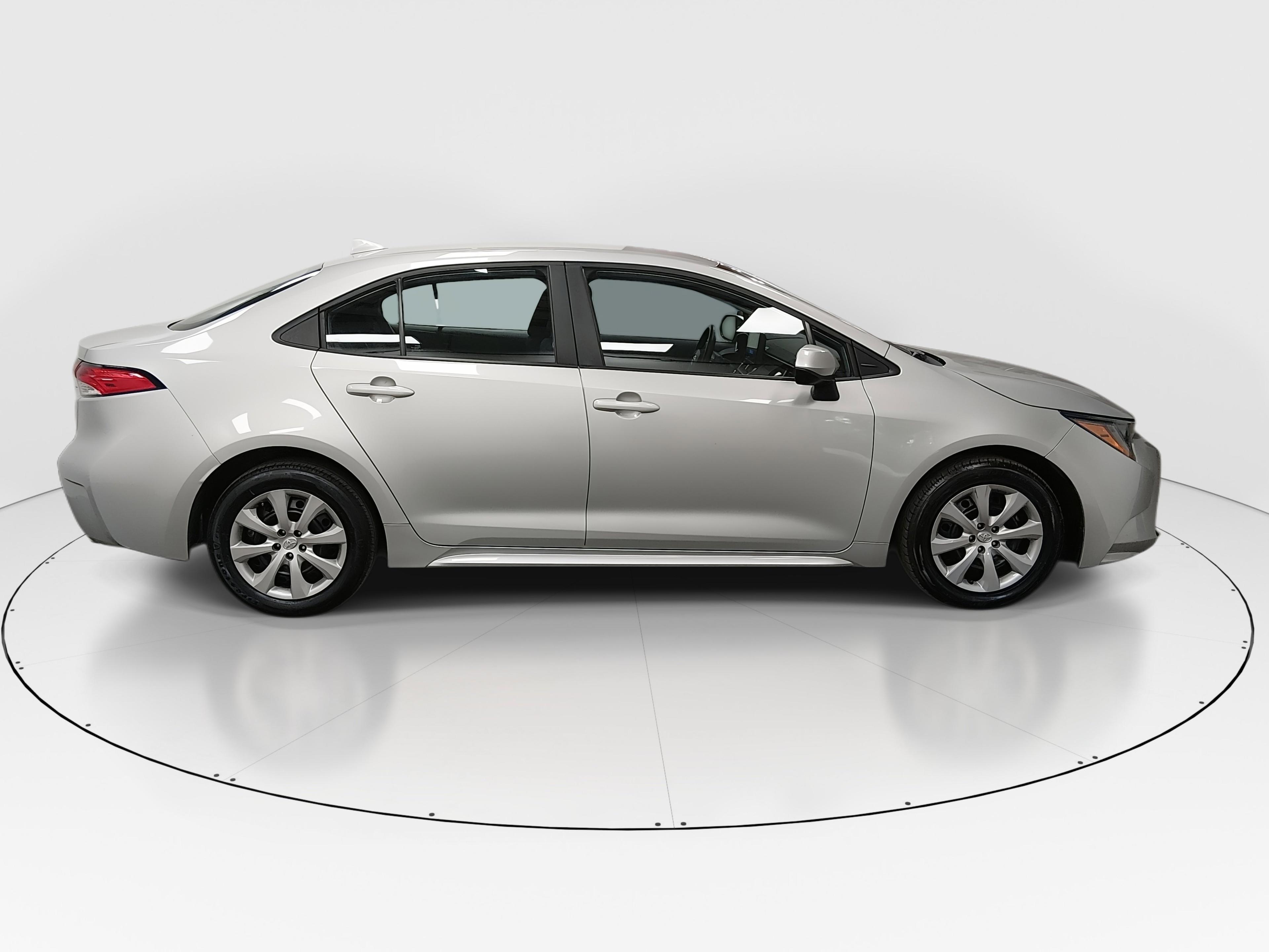 Toyota Corolla Le Cvt - Thumbnail 8