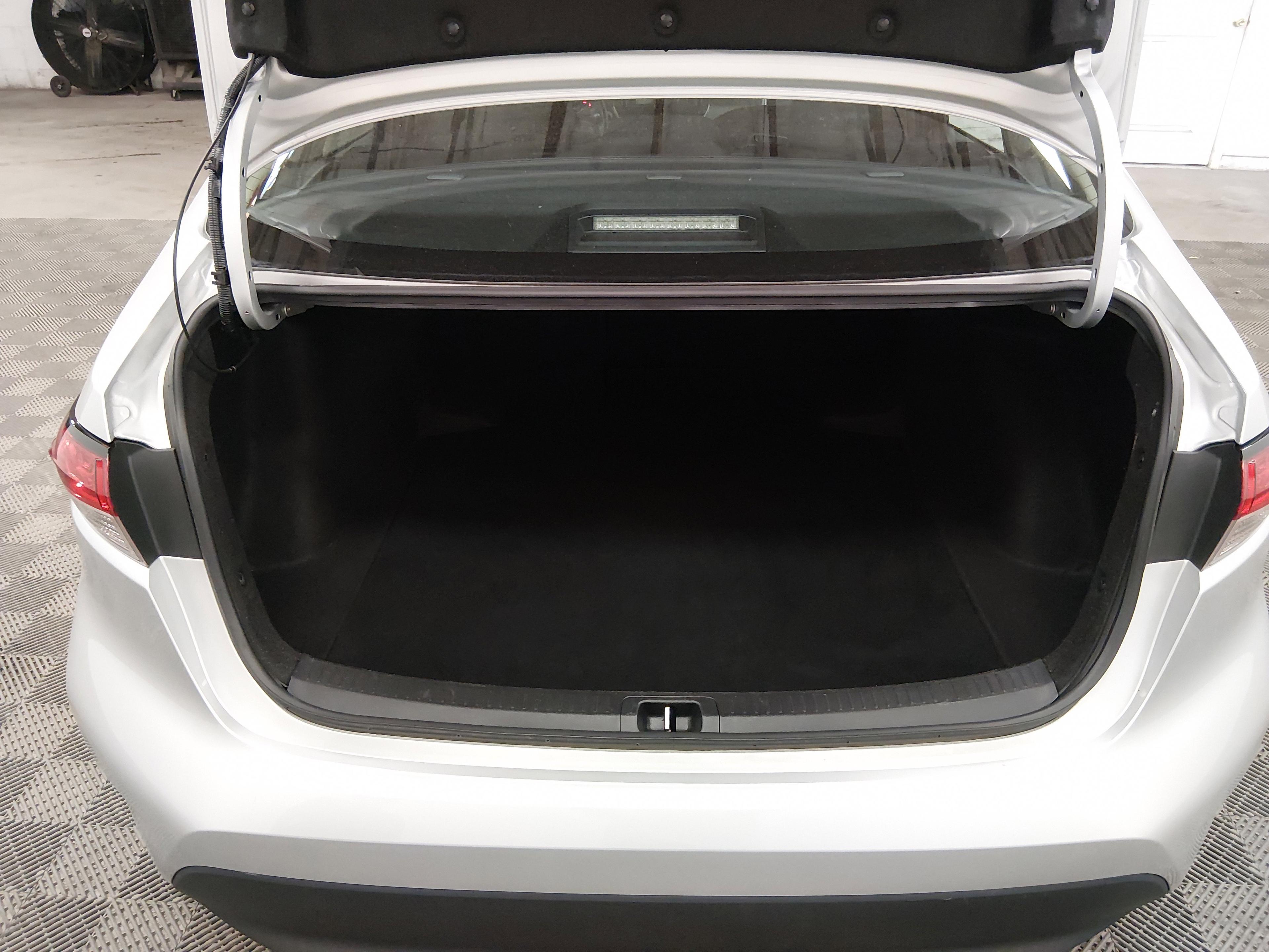 Toyota Corolla Le Cvt - Thumbnail 11