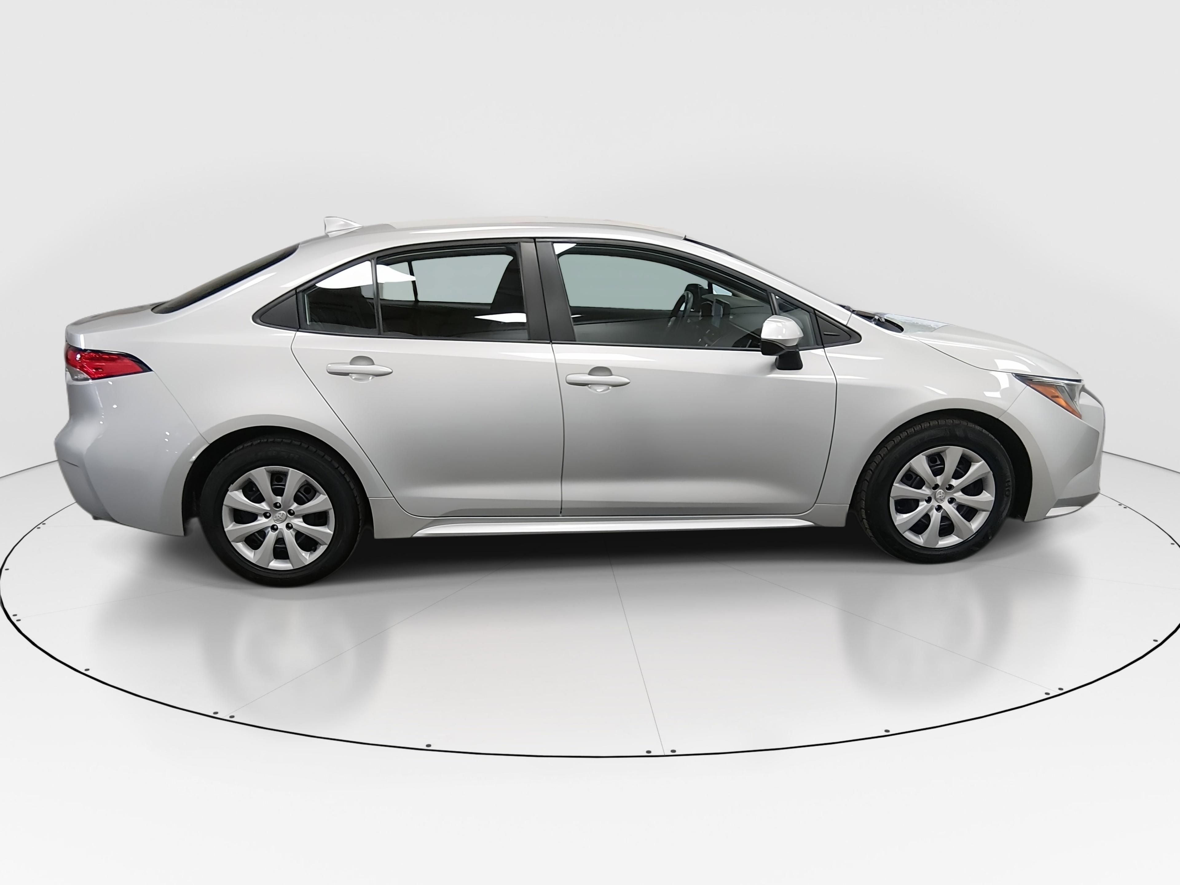 Toyota Corolla Le Cvt - Thumbnail 8