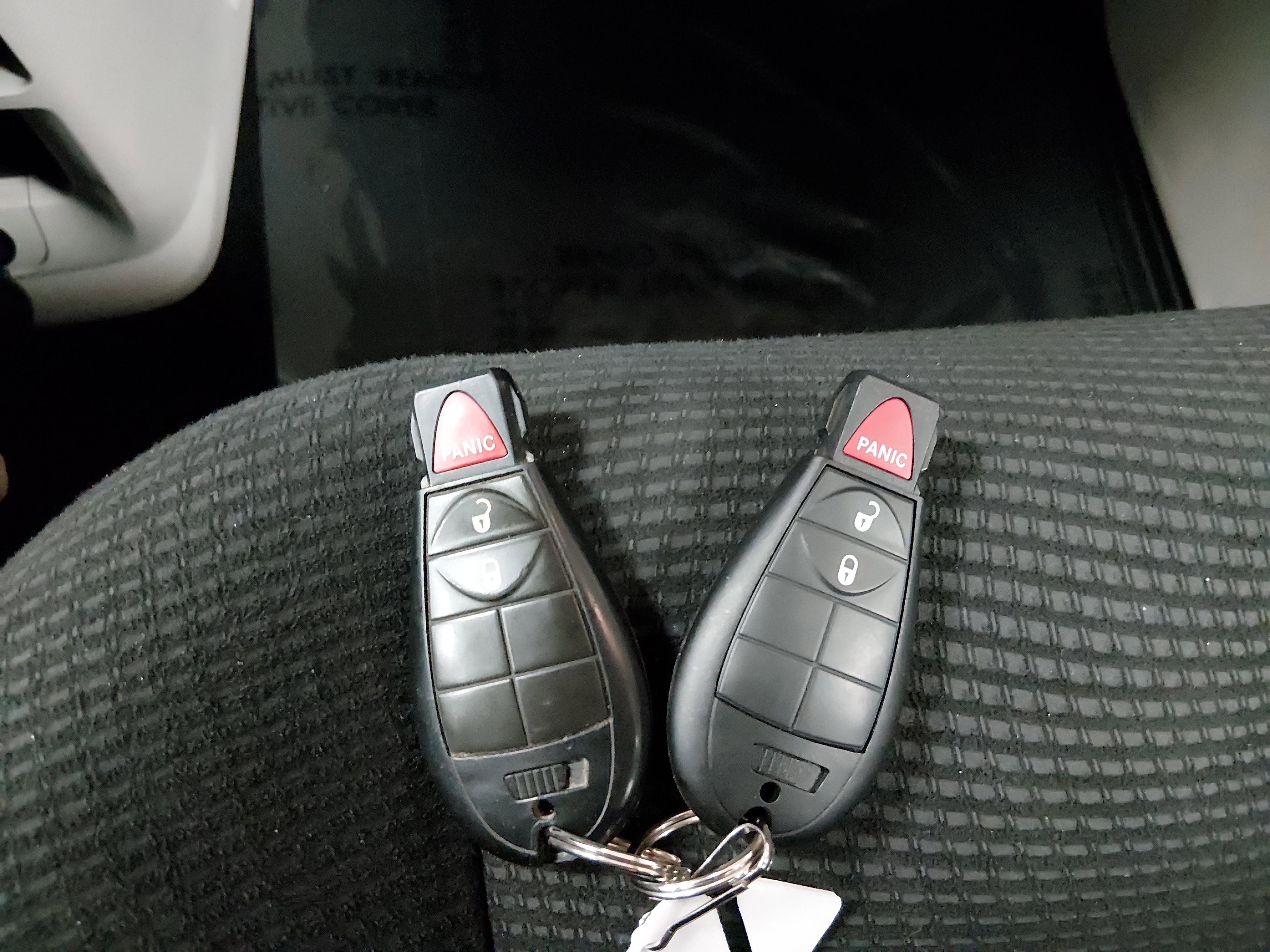 Dodge Grand Caravan - Thumbnail 15