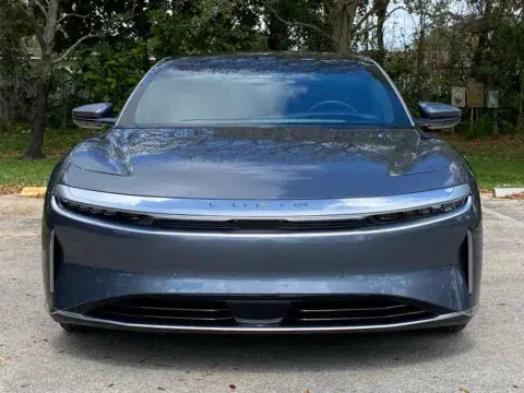 Lucid Air Touring - Thumbnail 3
