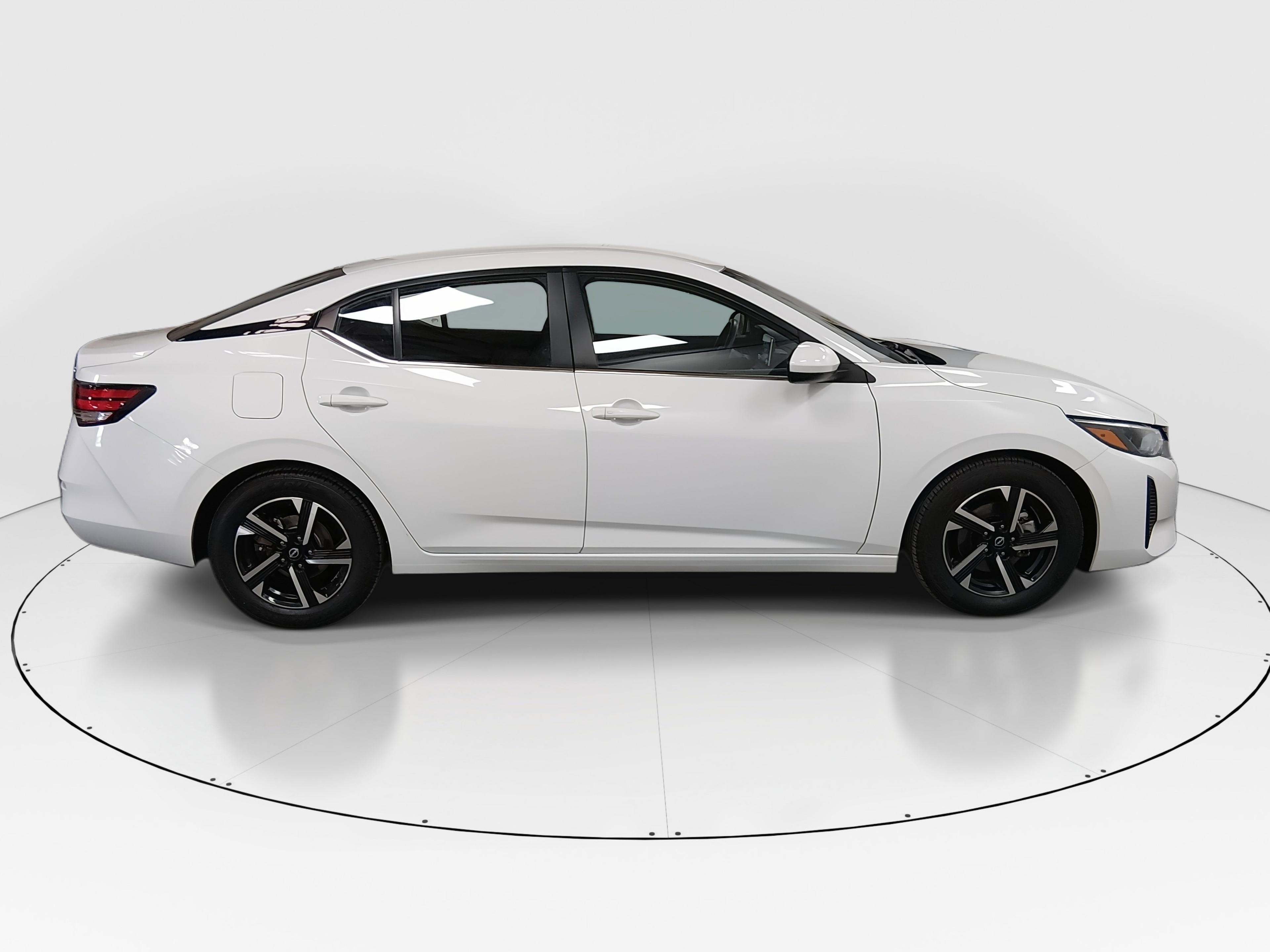 Nissan Sentra Sv Cvt - Thumbnail 8