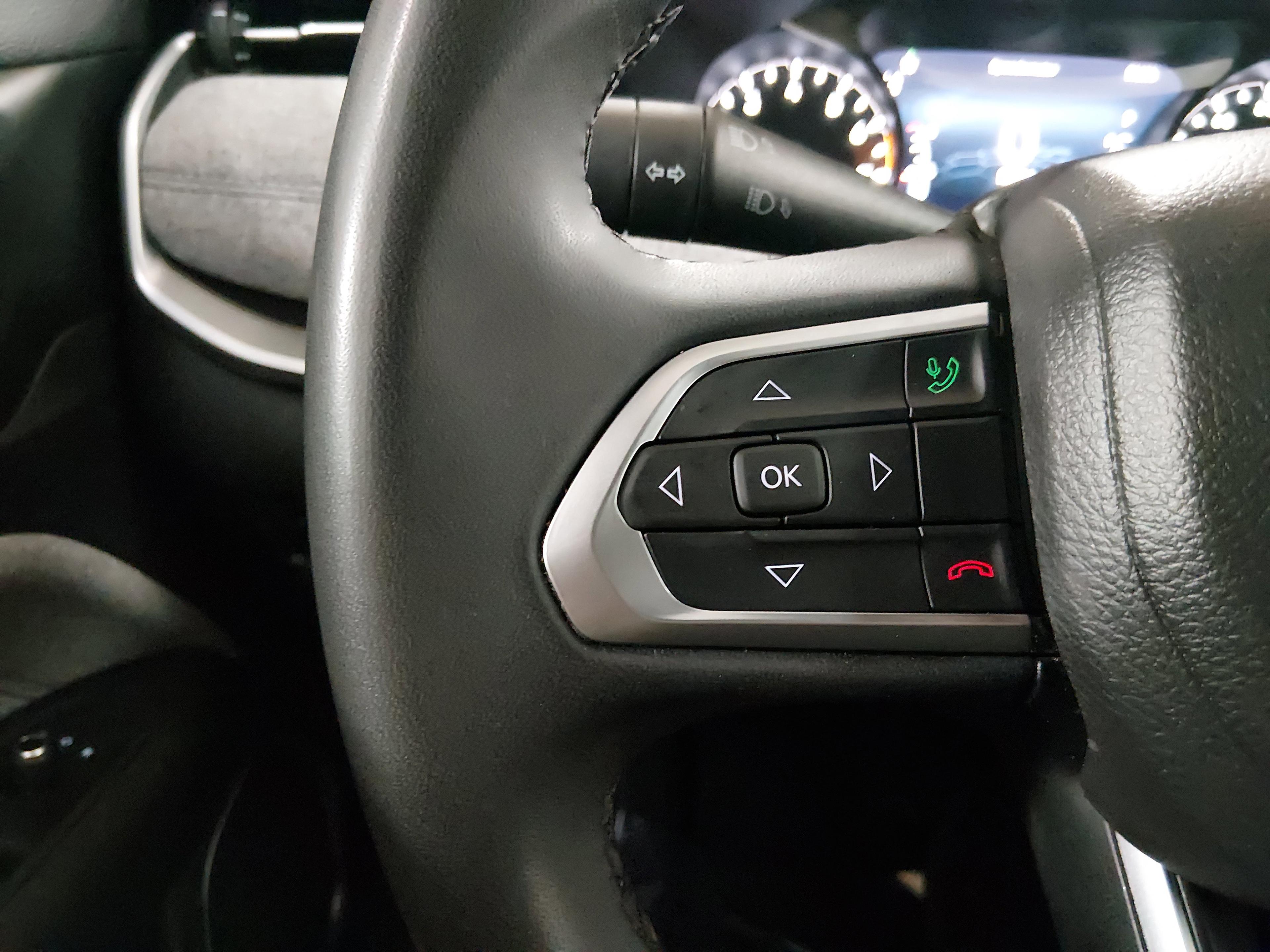 Jeep Compass Latitude 4X4 - Thumbnail 12