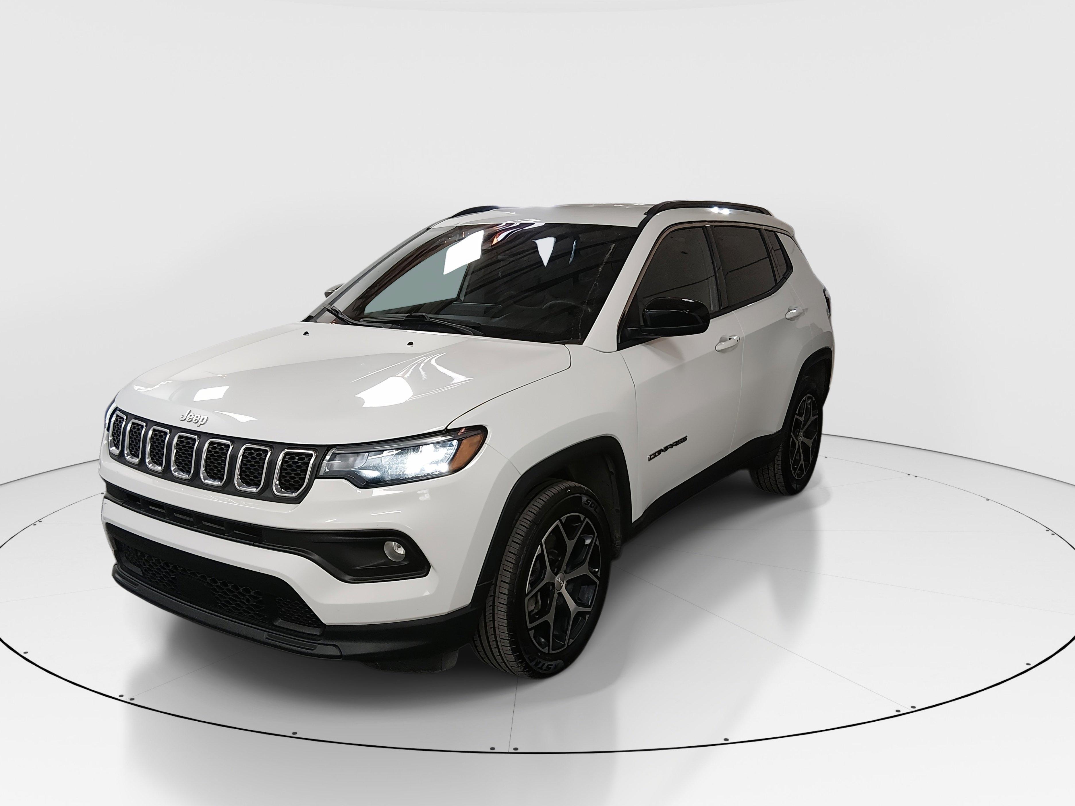 Jeep Compass Latitude 4X4 - Thumbnail 3