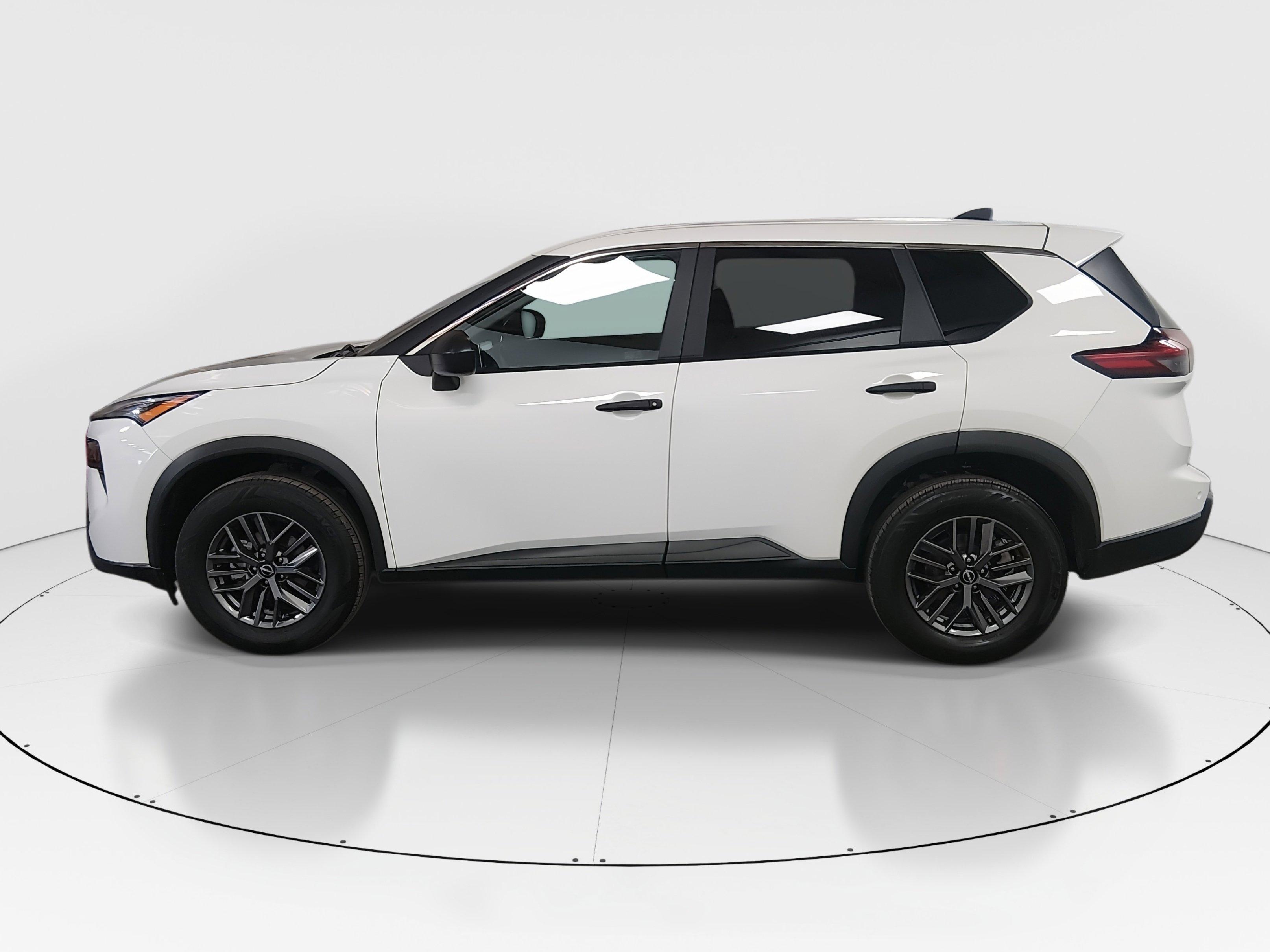 Nissan Rogue Fwd S - Thumbnail 4
