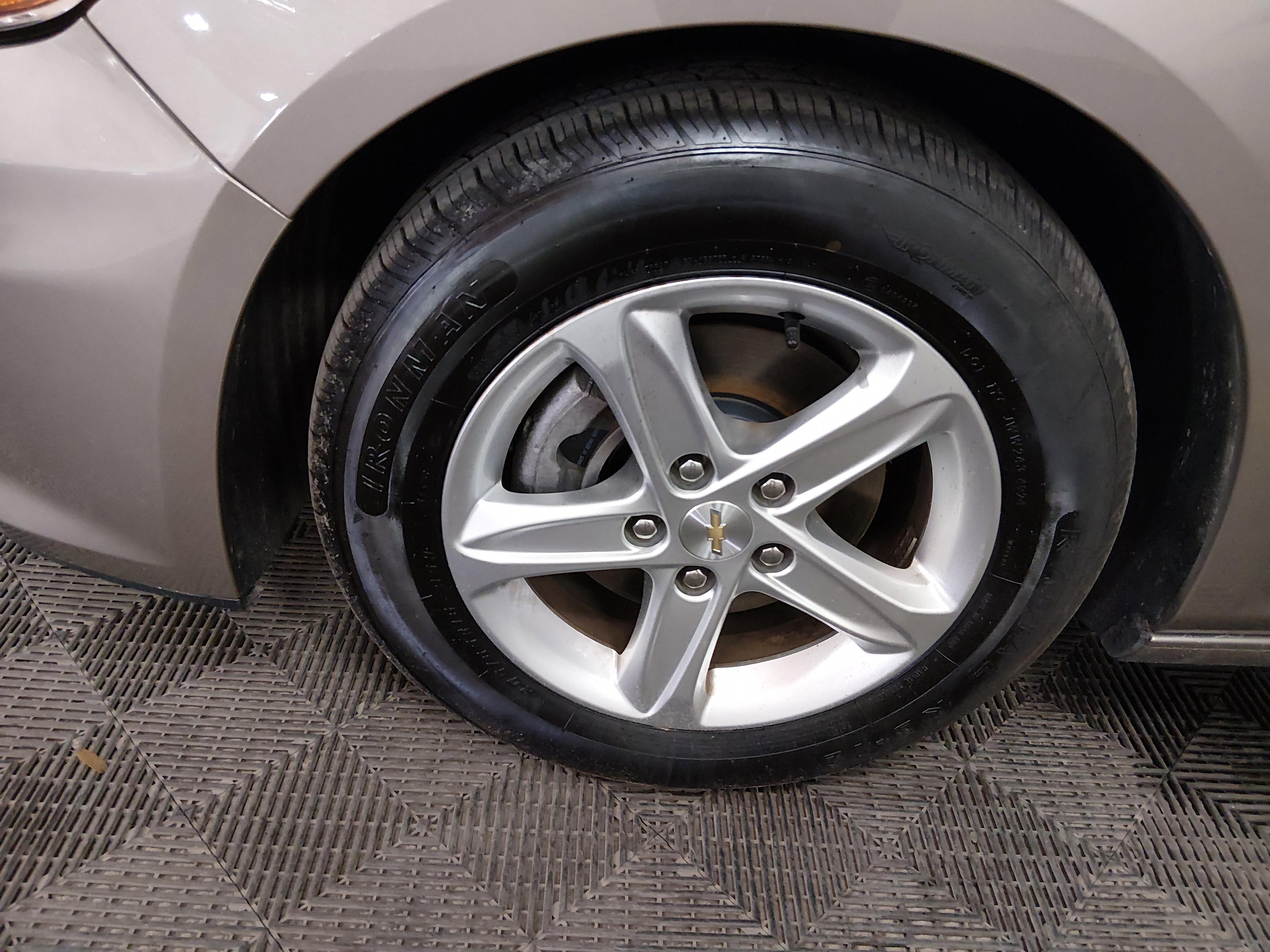 Chevrolet Malibu 4Dr Sdn 1Lt - Thumbnail 10