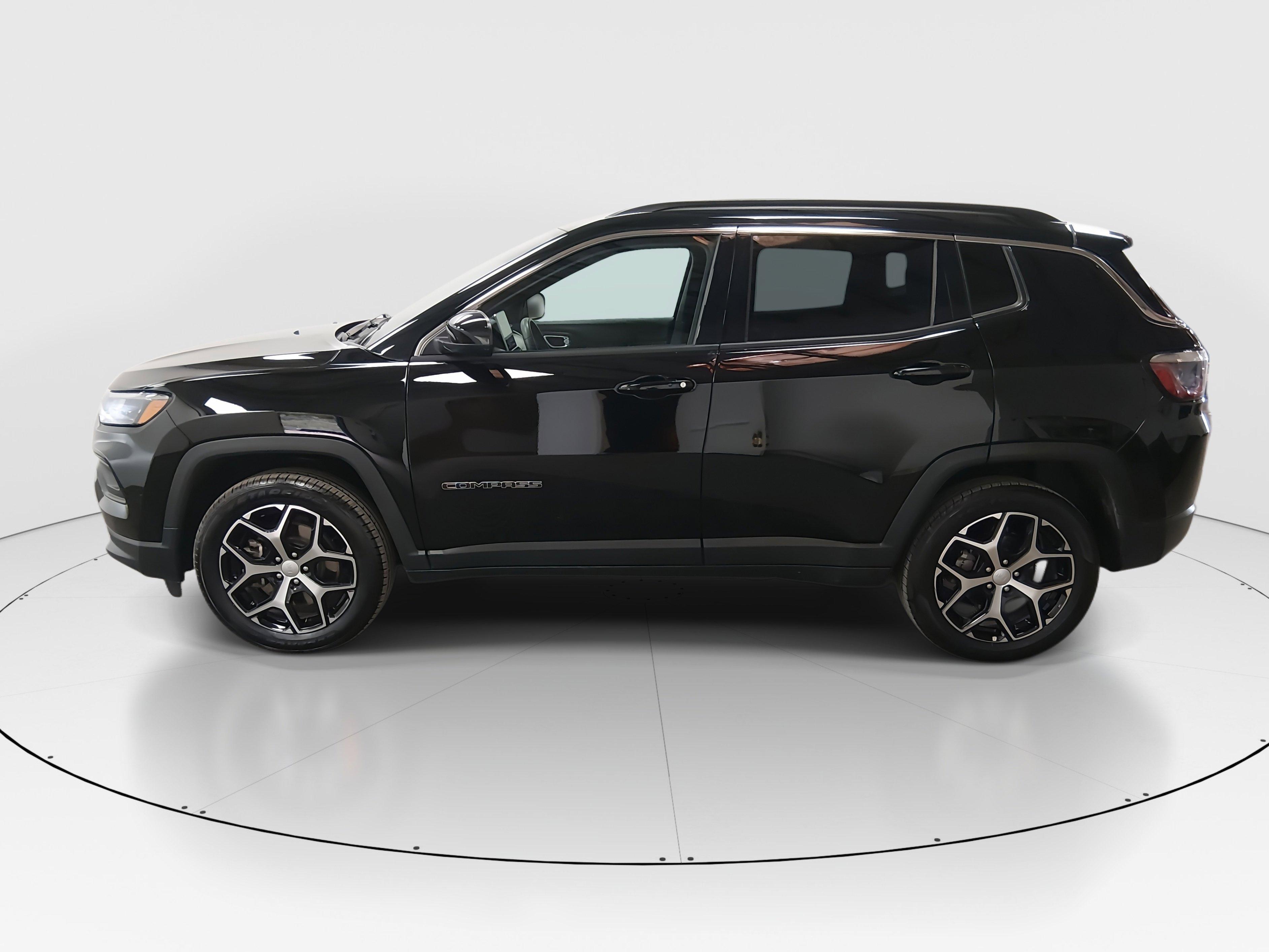 Jeep Compass Latitude 4X4 - Thumbnail 4